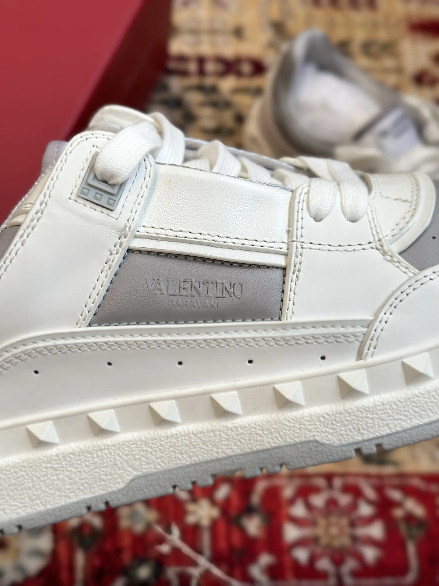 VALENTINO VLTN FREEDOTS ホワイト スニーカー - 画像 (7)