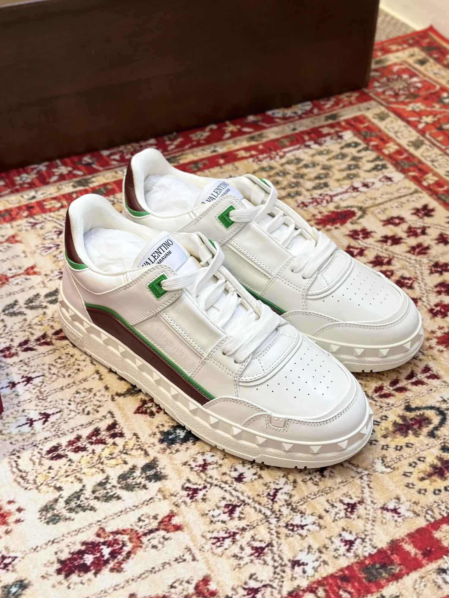 VALENTINO FREEDOTS ホワイトローカットスニーカー - 画像 (5)