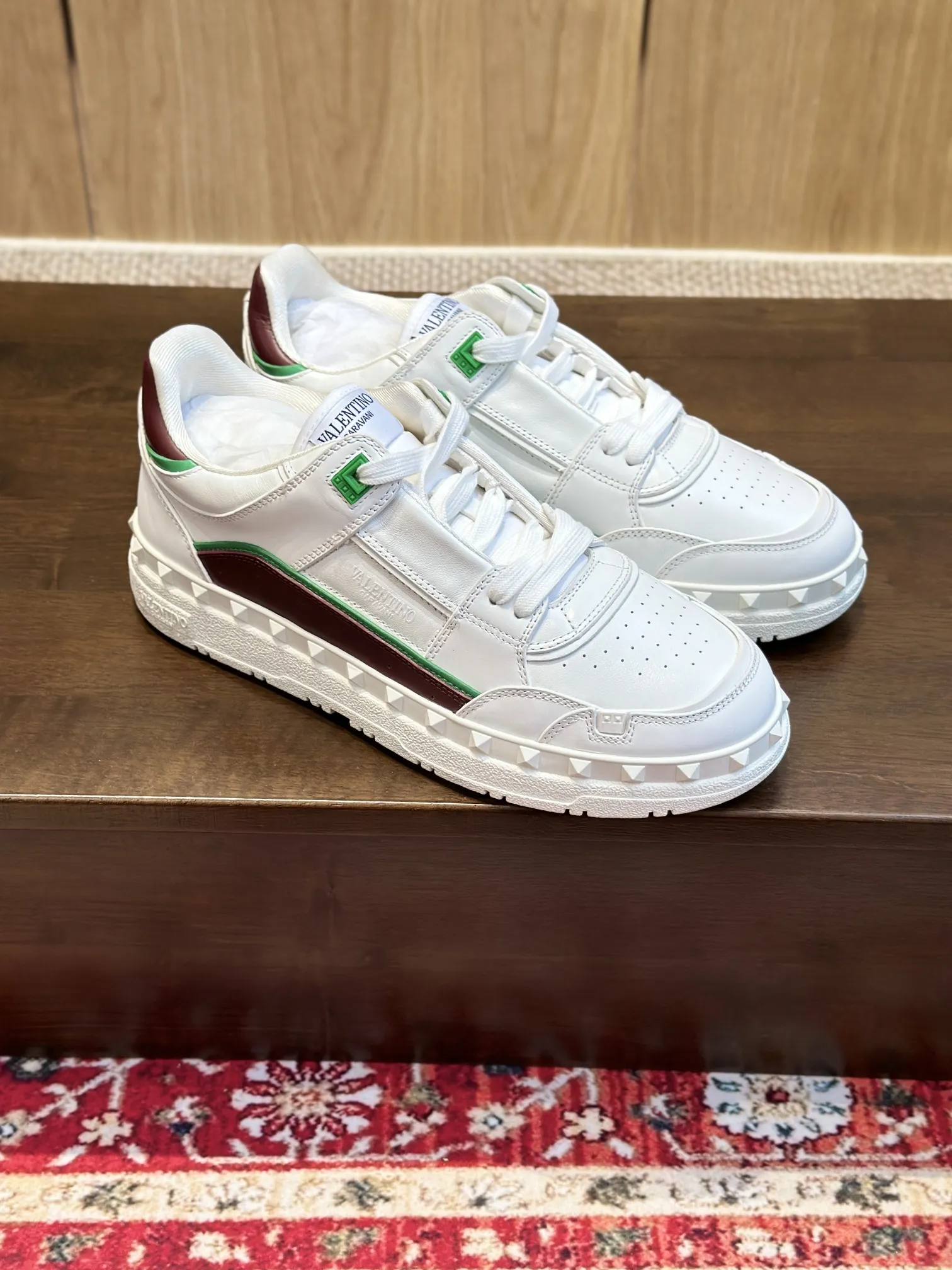 VALENTINO FREEDOTS ホワイトローカットスニーカー - 画像 (8)