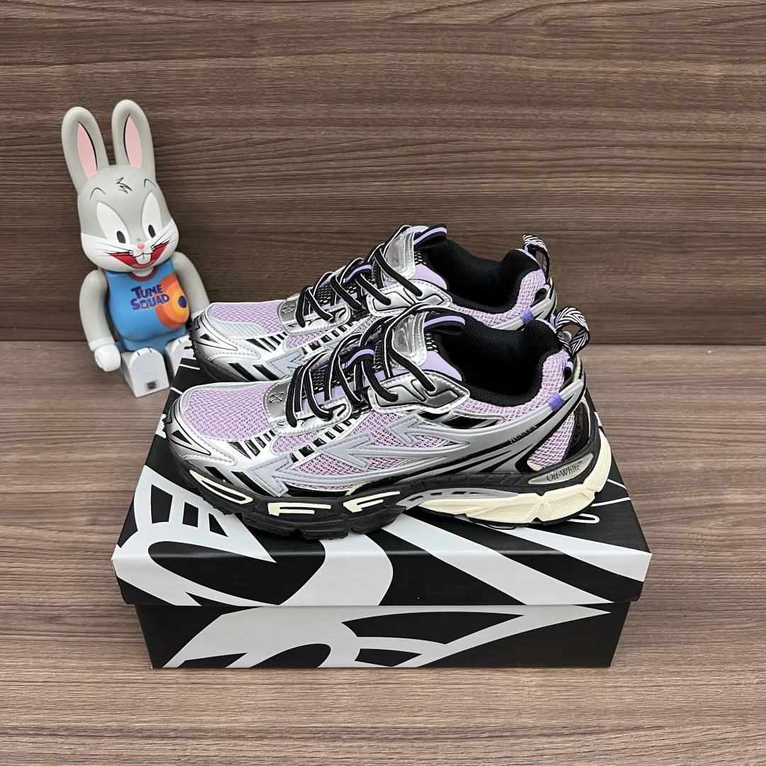 OFF-WHITE Be Right Back ダストピンクのローカットスニーカー