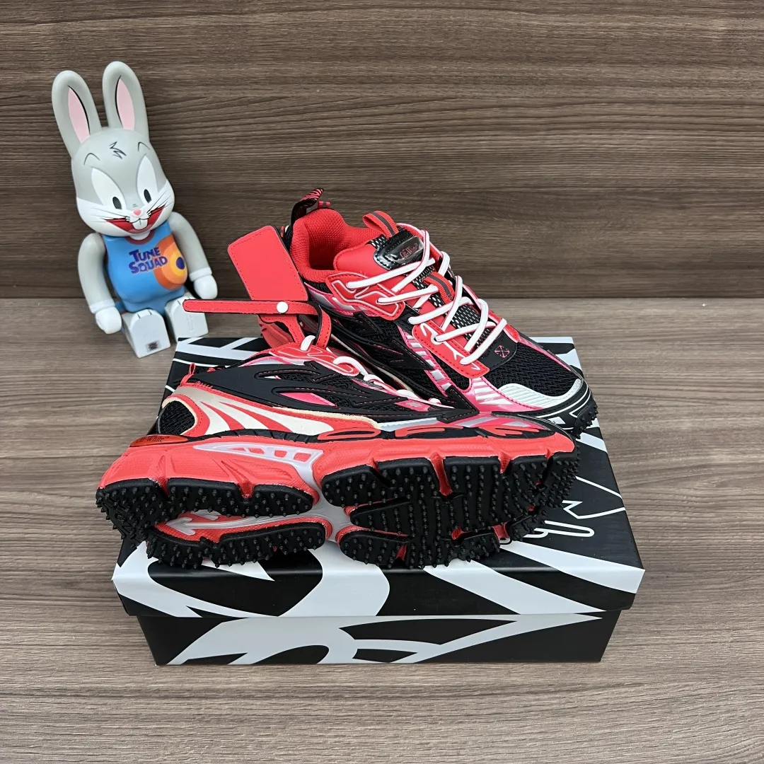 OFF-WHITE Be Right Back 黒と赤のローカットスニーカー - 画像 (10)