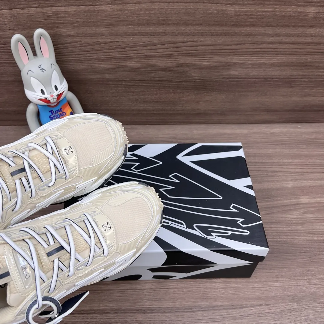 OFF-WHITE Be Right Back ベージュのローカットスニーカー - 画像 (8)