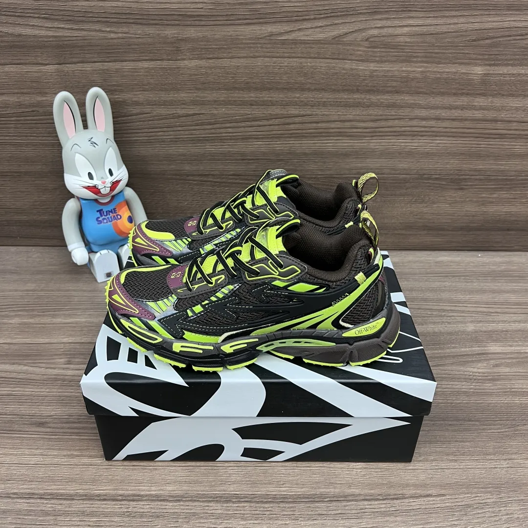 OFF-WHITE Be Right Back ブラウンとグリーンのローカットスニーカー