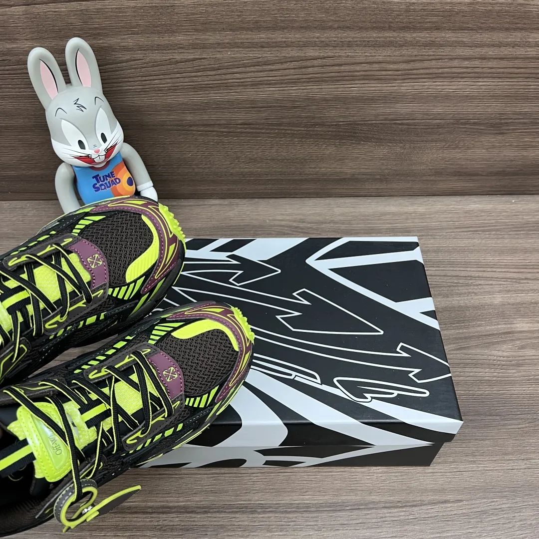 OFF-WHITE Be Right Back ブラウンとグリーンのローカットスニーカー - 画像 (8)