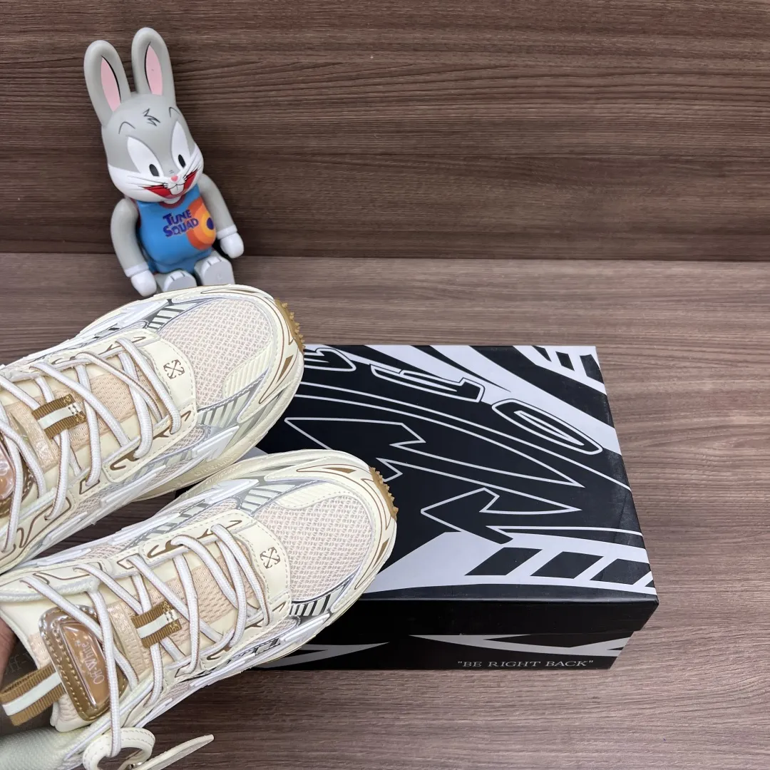 OFF-WHITE Be Right Back ピンクベージュスニーカー - 画像 (8)