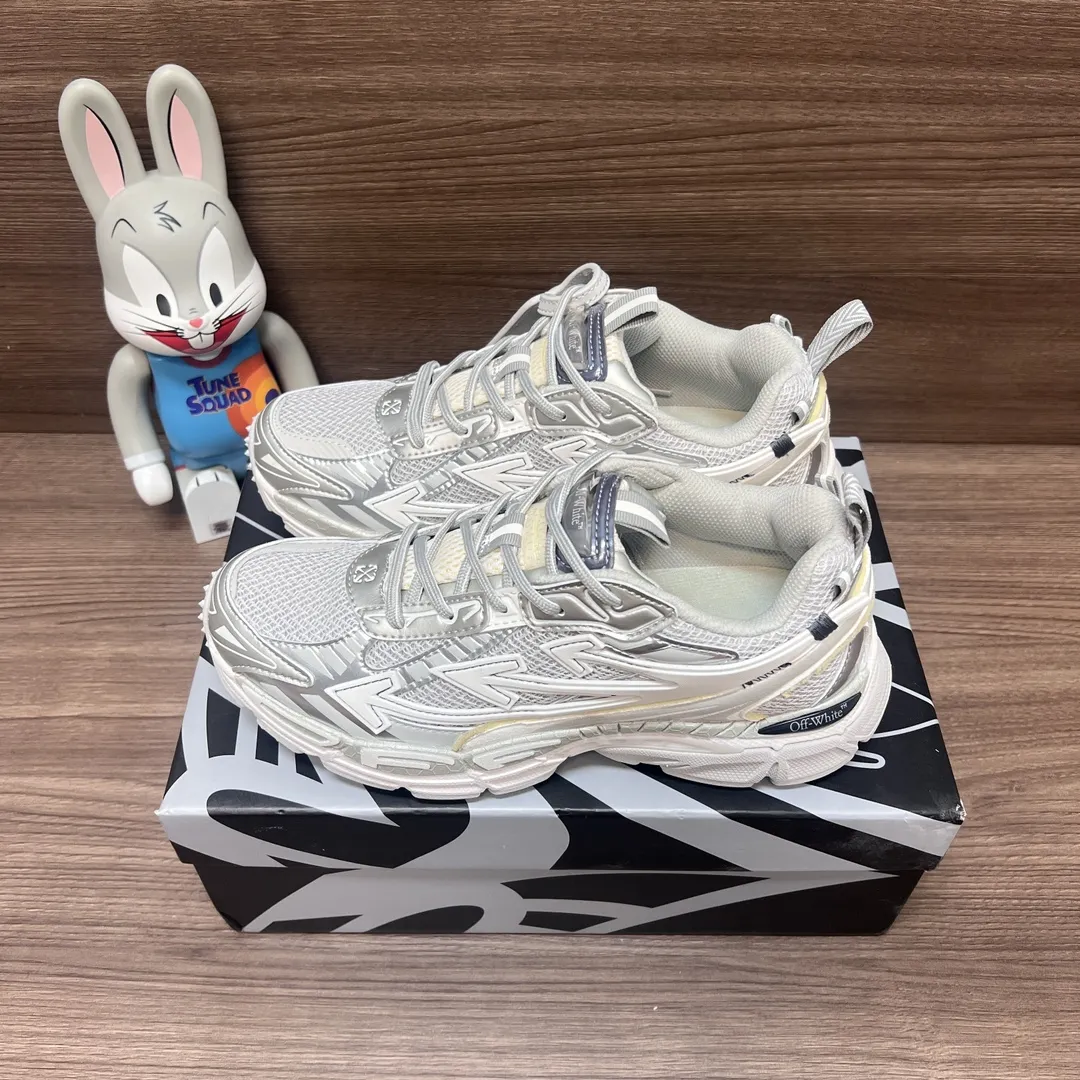 OFF-WHITE Be Right Back 緑白銀スニーカー