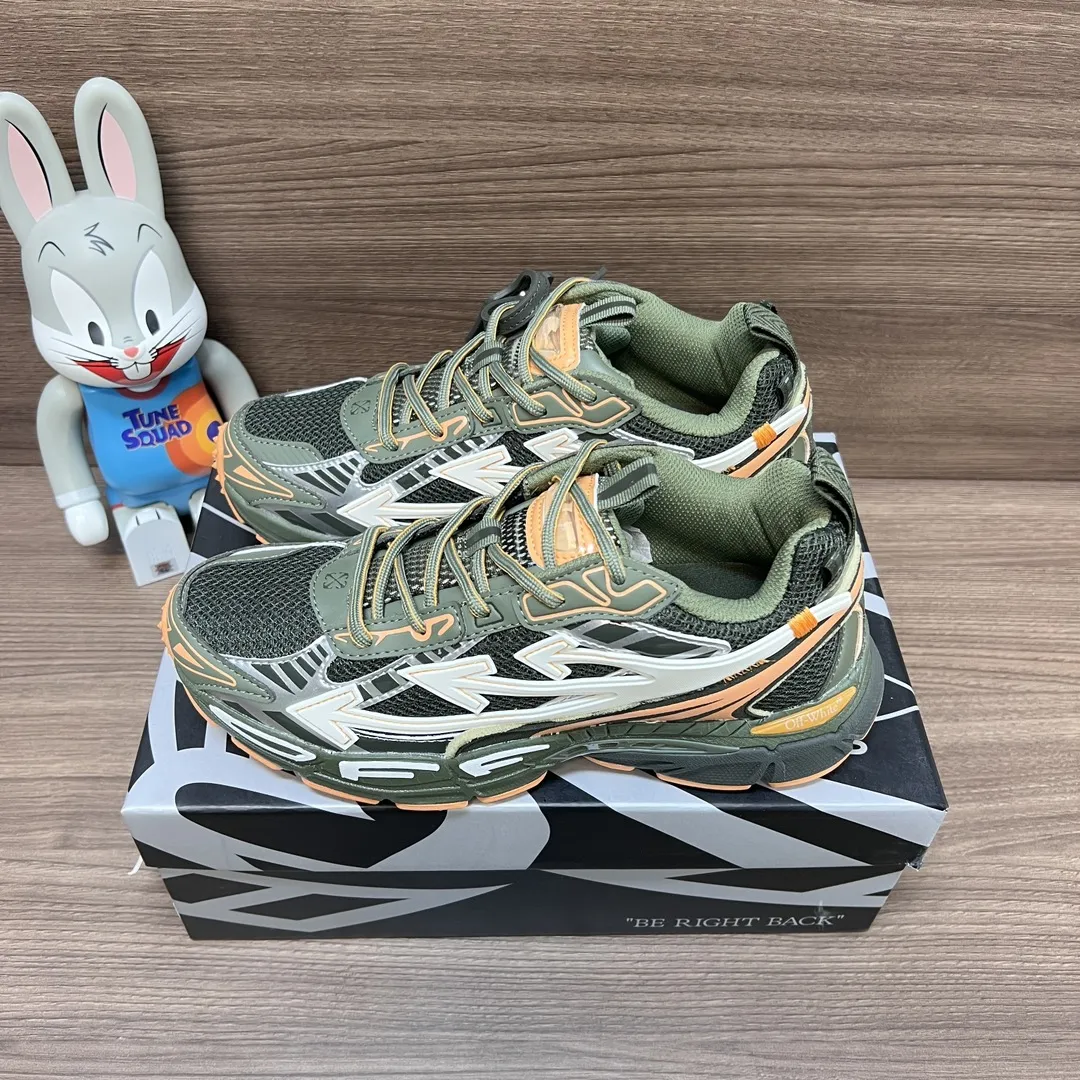 OFF-WHITE Be Right Back 緑オレンジスニーカー