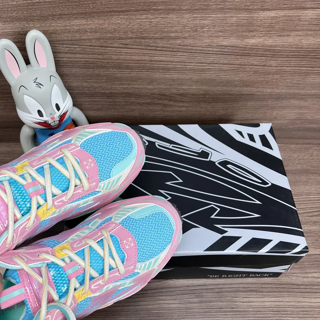 OFF-WHITE Be Right Back パステルブルーランニングシューズ - 画像 (8)