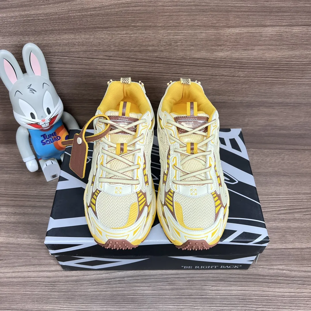 OFF-WHITE Be Right Back ベージュのレースアップスニーカー - 画像 (3)