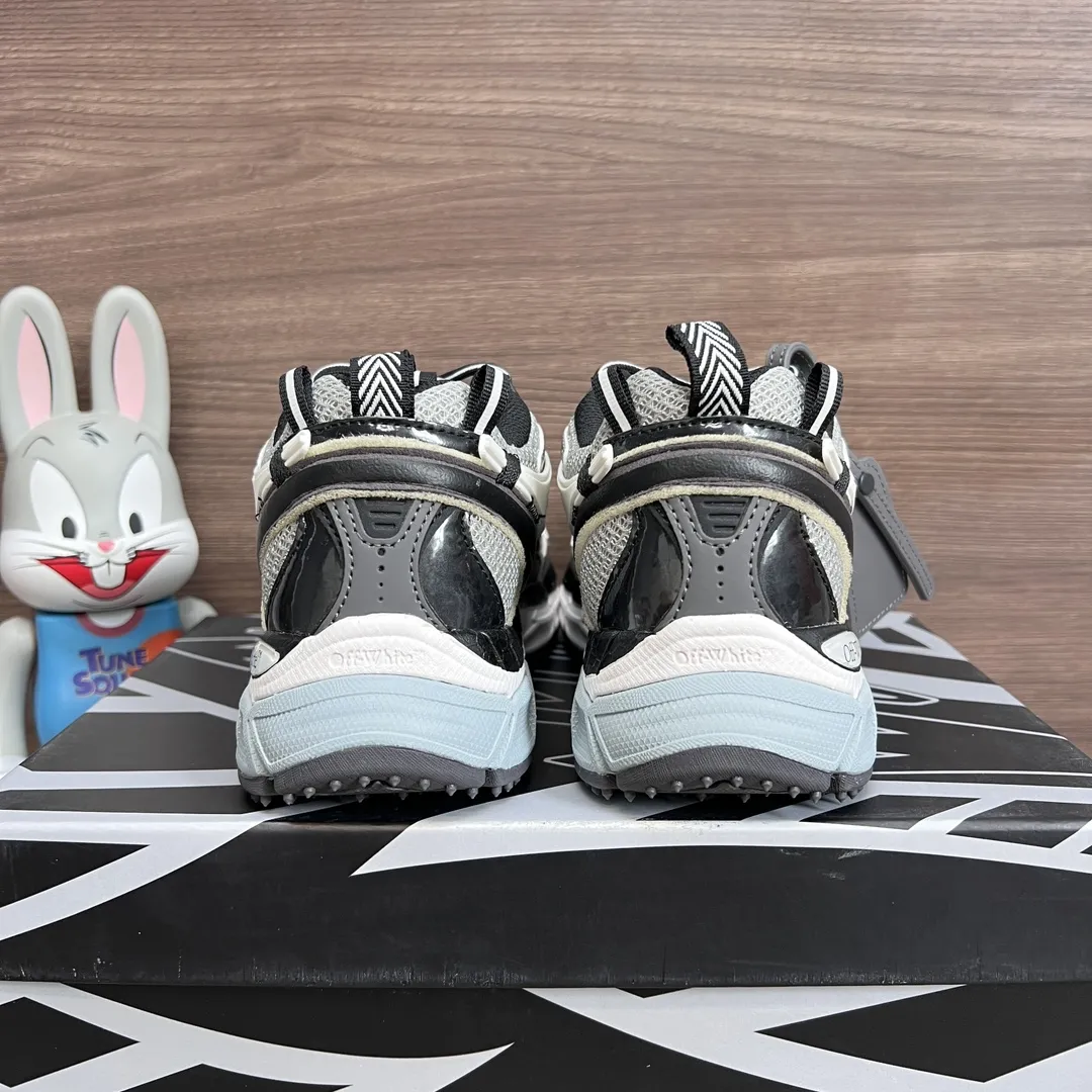 OFF-WHITE Be Right Back グレー系スニーカー - 画像 (5)