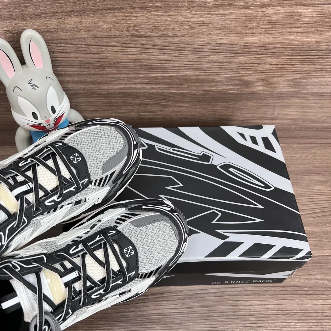 OFF-WHITE Be Right Back グレー系スニーカー - 画像 (8)