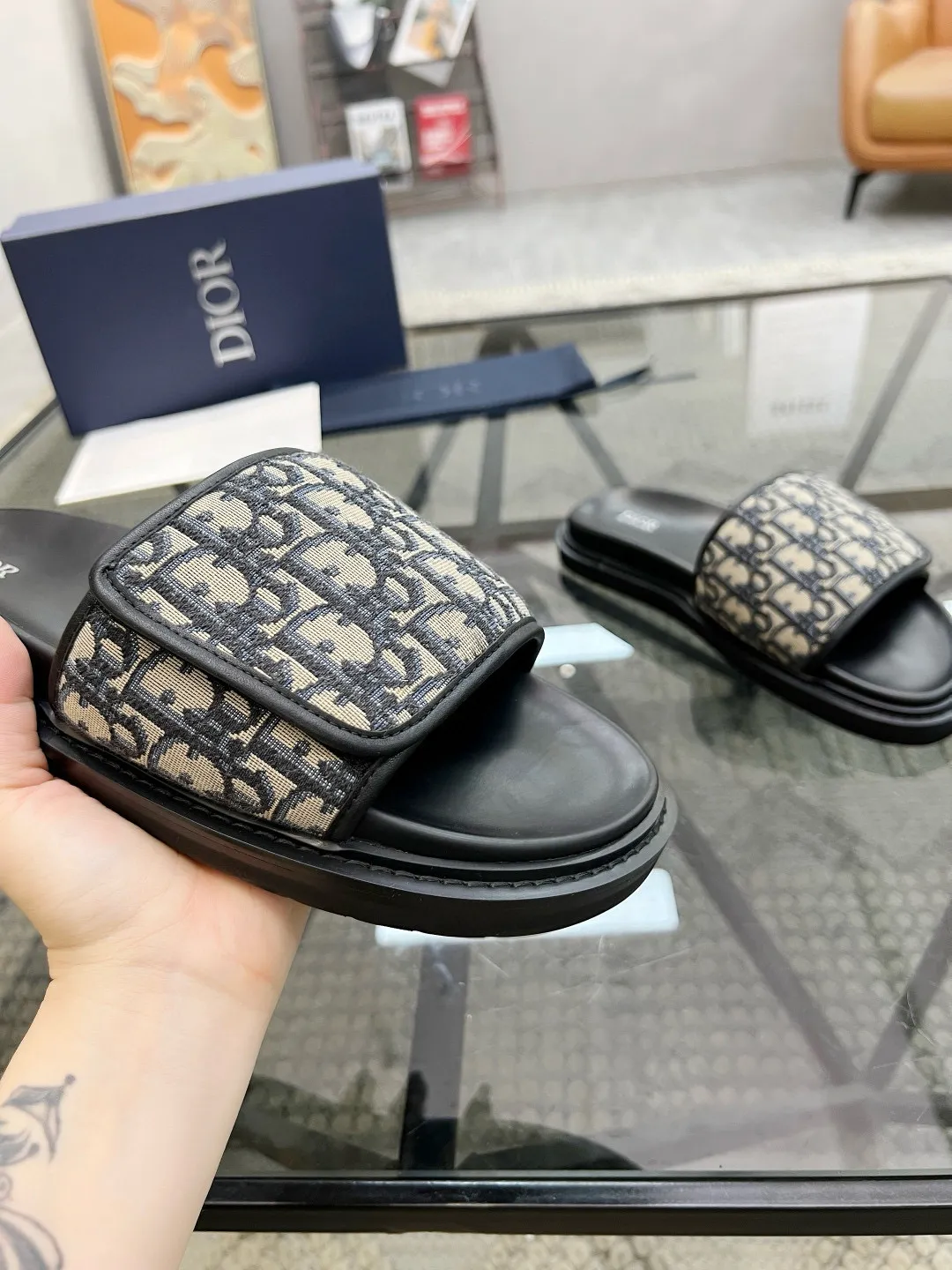 Christian Dior ブラック スリッパ - 画像 (7)