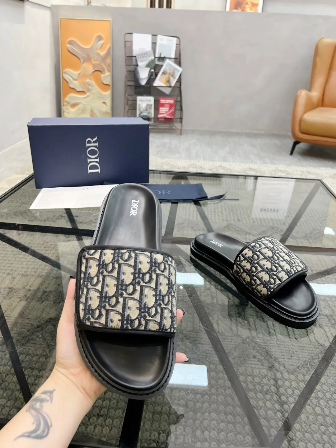 Christian Dior ブラック スリッパ - 画像 (10)