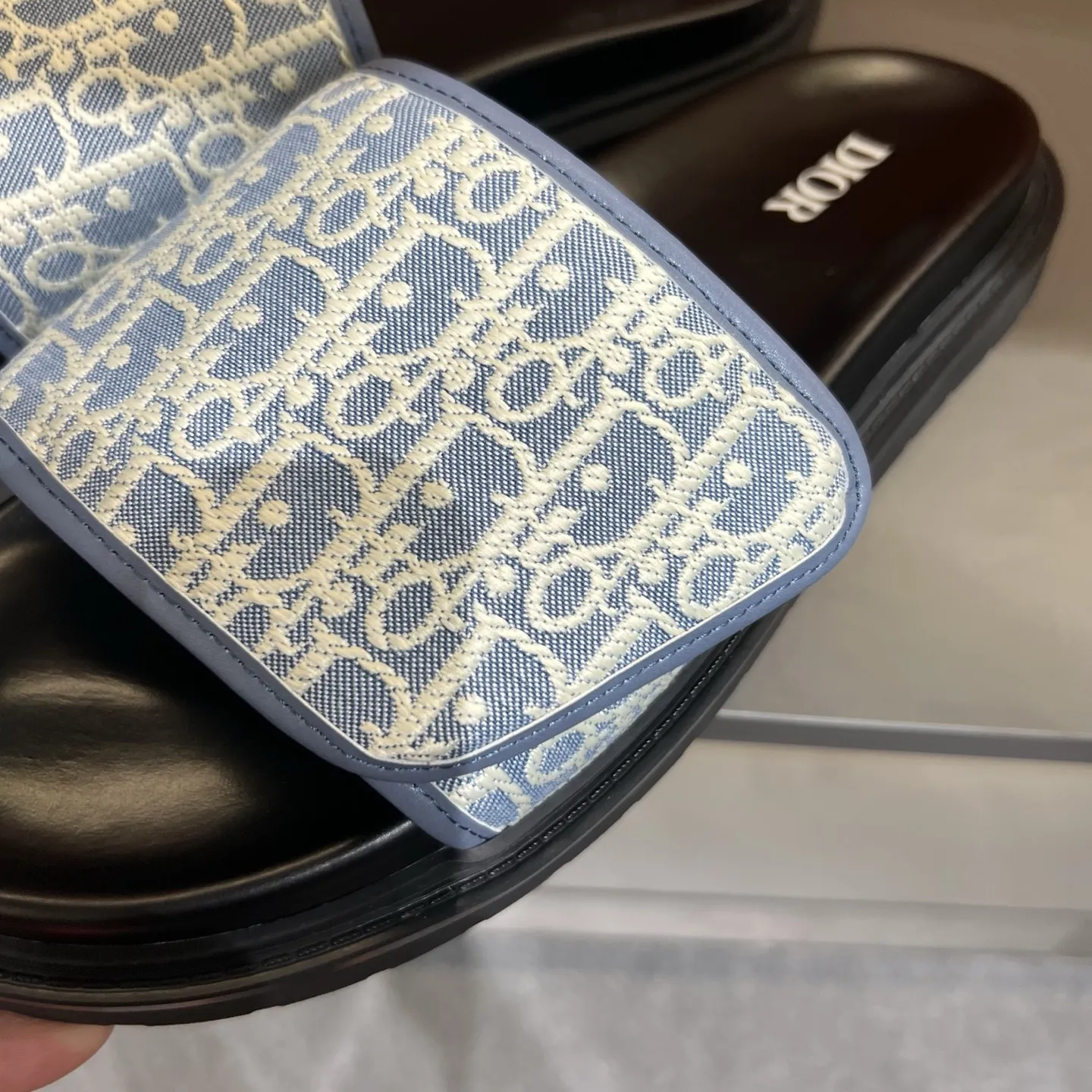 Christian Dior ブルー柄スリッパ - 画像 (9)