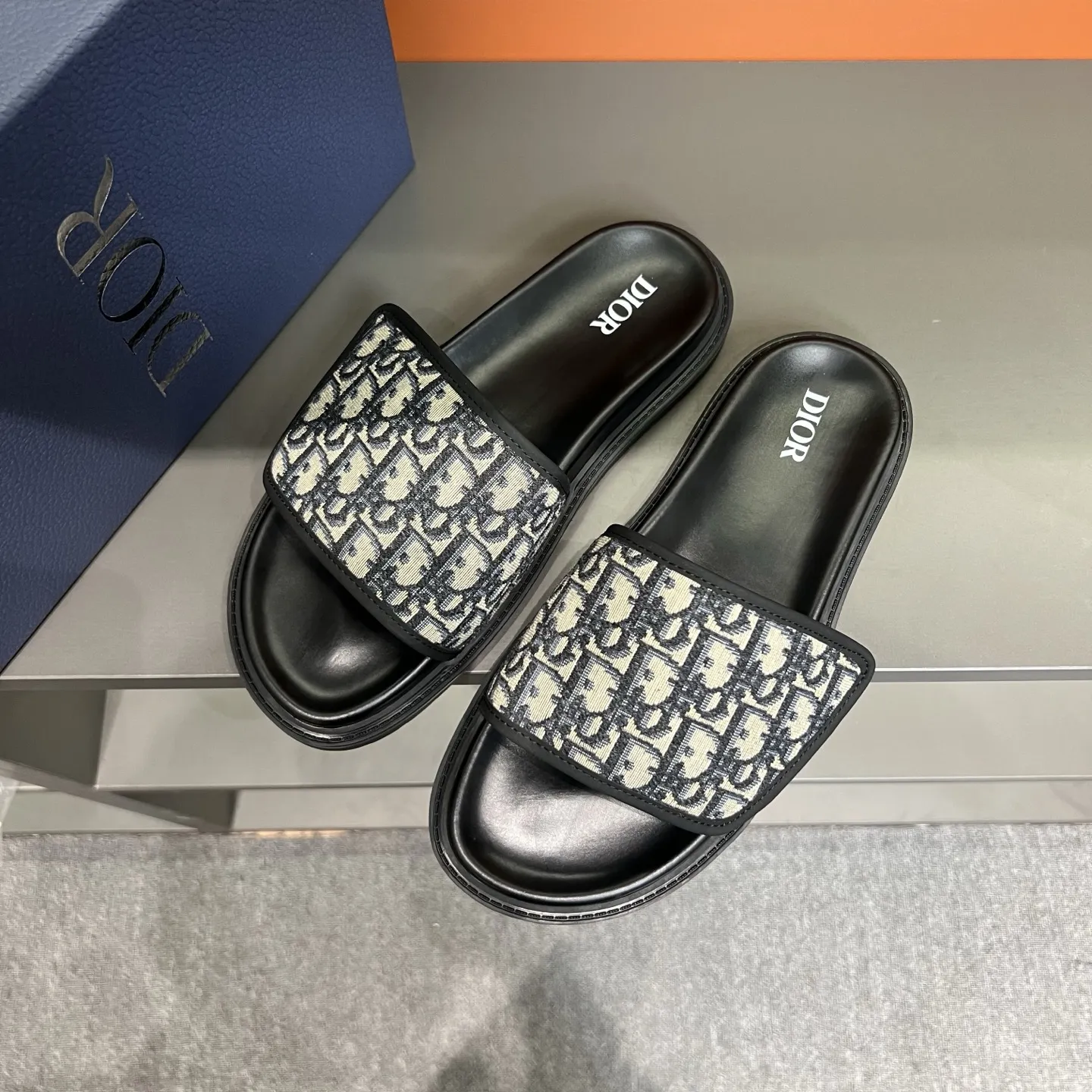 Christian Dior ブラック Jacquardスリッパ - 画像 (3)