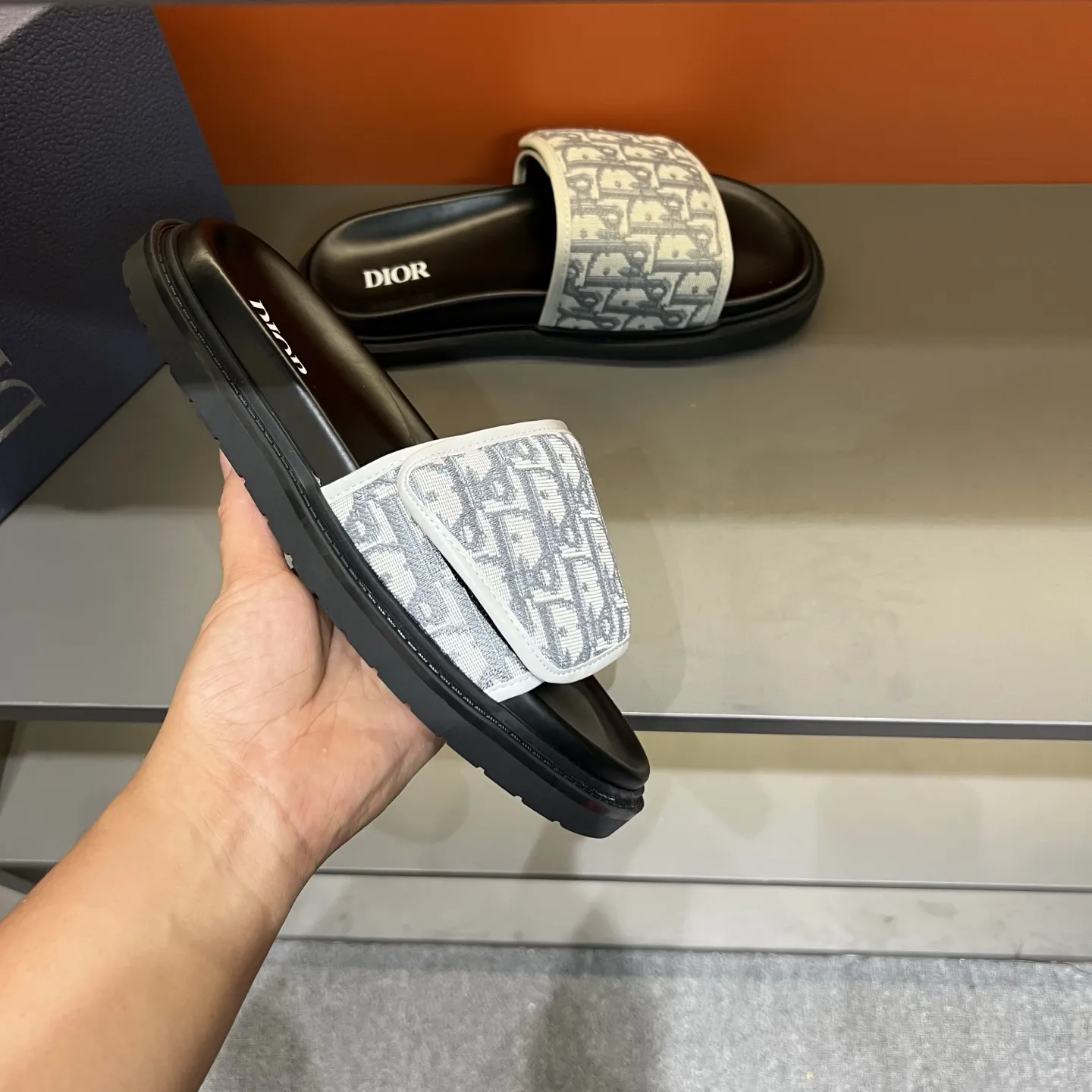 Christian Dior ホワイトスリッパ サンダルスタイル - 画像 (6)