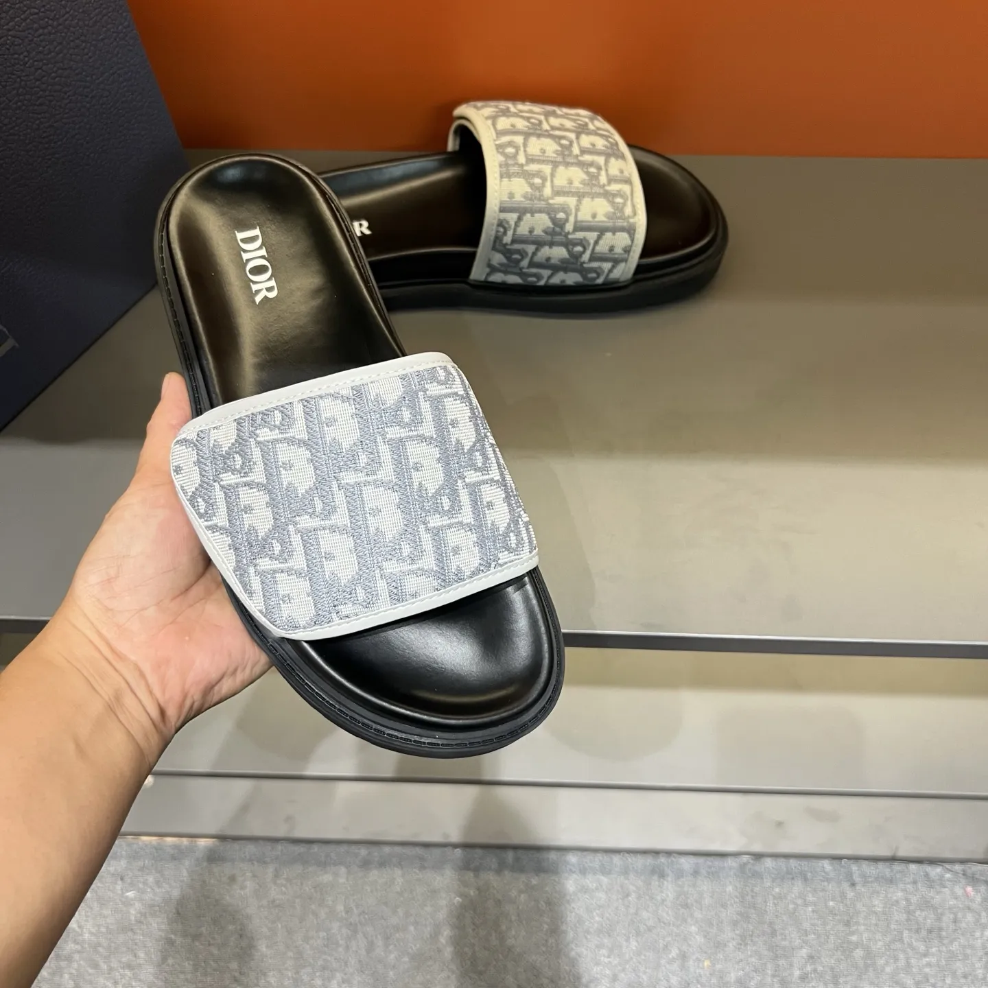 Christian Dior ホワイトスリッパ サンダルスタイル - 画像 (7)