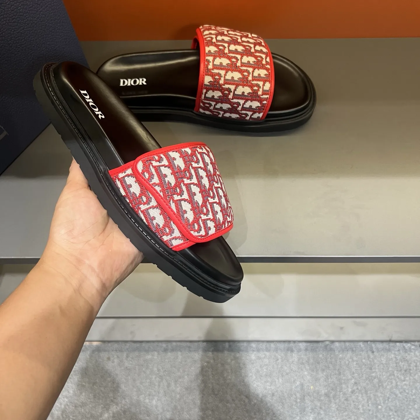 Christian Dior レッド柄スリッパサンダル - 画像 (6)