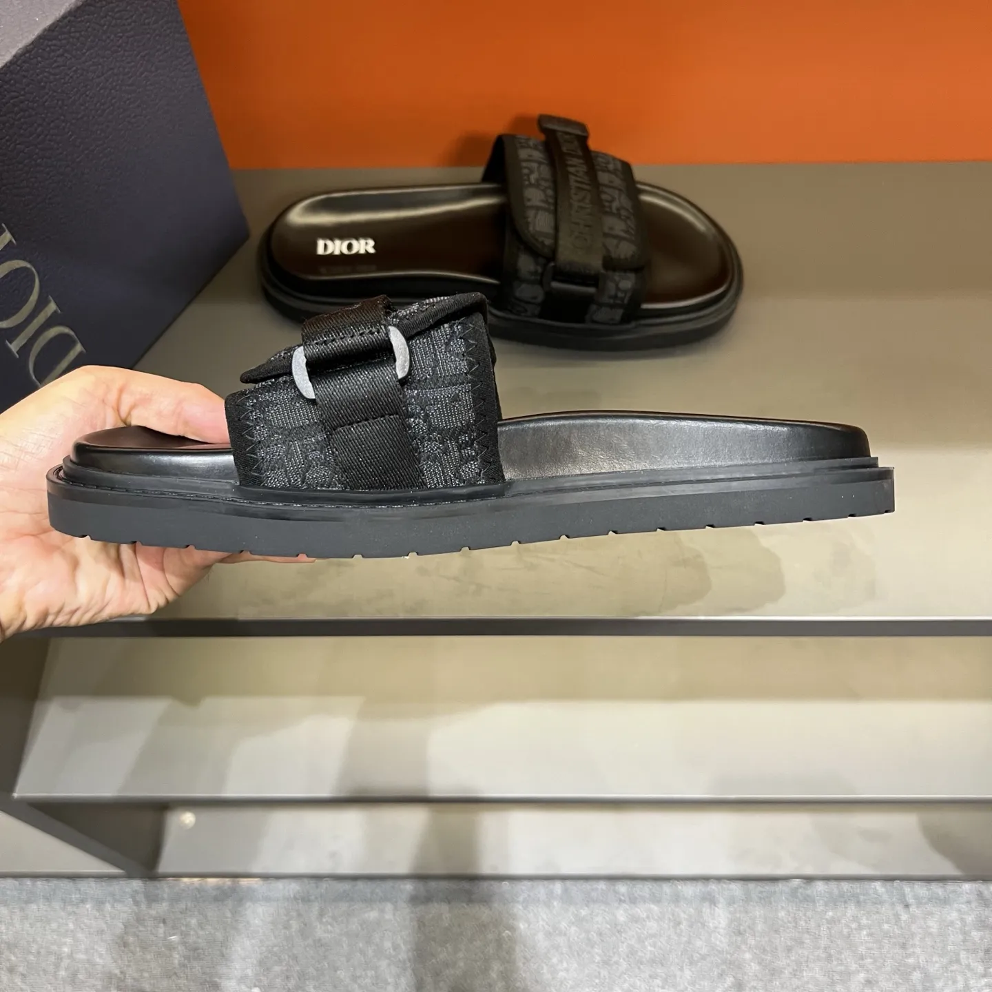 Christian Dior H-Town ブラック厚底サンダル - 画像 (8)