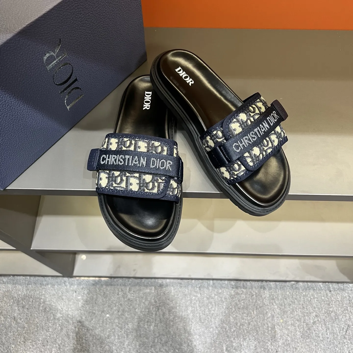 Christian Dior H-Town ブラック厚底サンダル - 画像 (4)