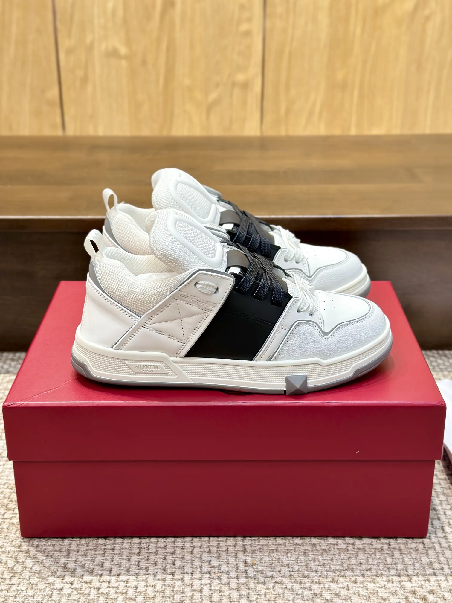 VALENTINO 2024 OPEN SKATE スニーカー ホワイト - 画像 (4)