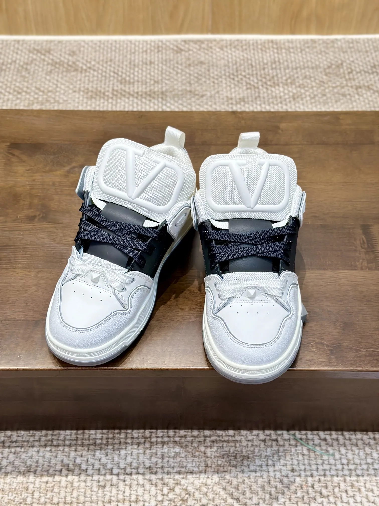 VALENTINO 2024 OPEN SKATE スニーカー ホワイト - 画像 (9)