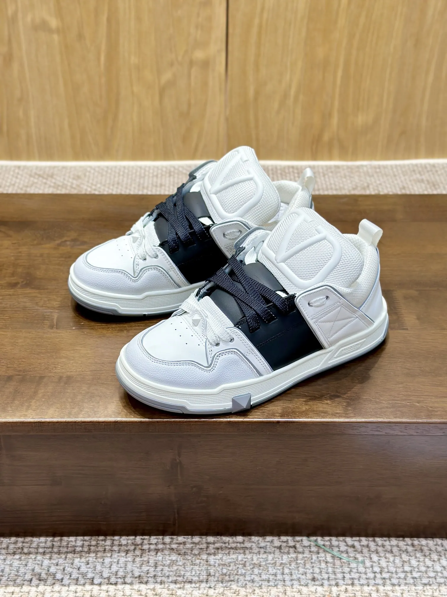 VALENTINO 2024 OPEN SKATE スニーカー ホワイト - 画像 (10)