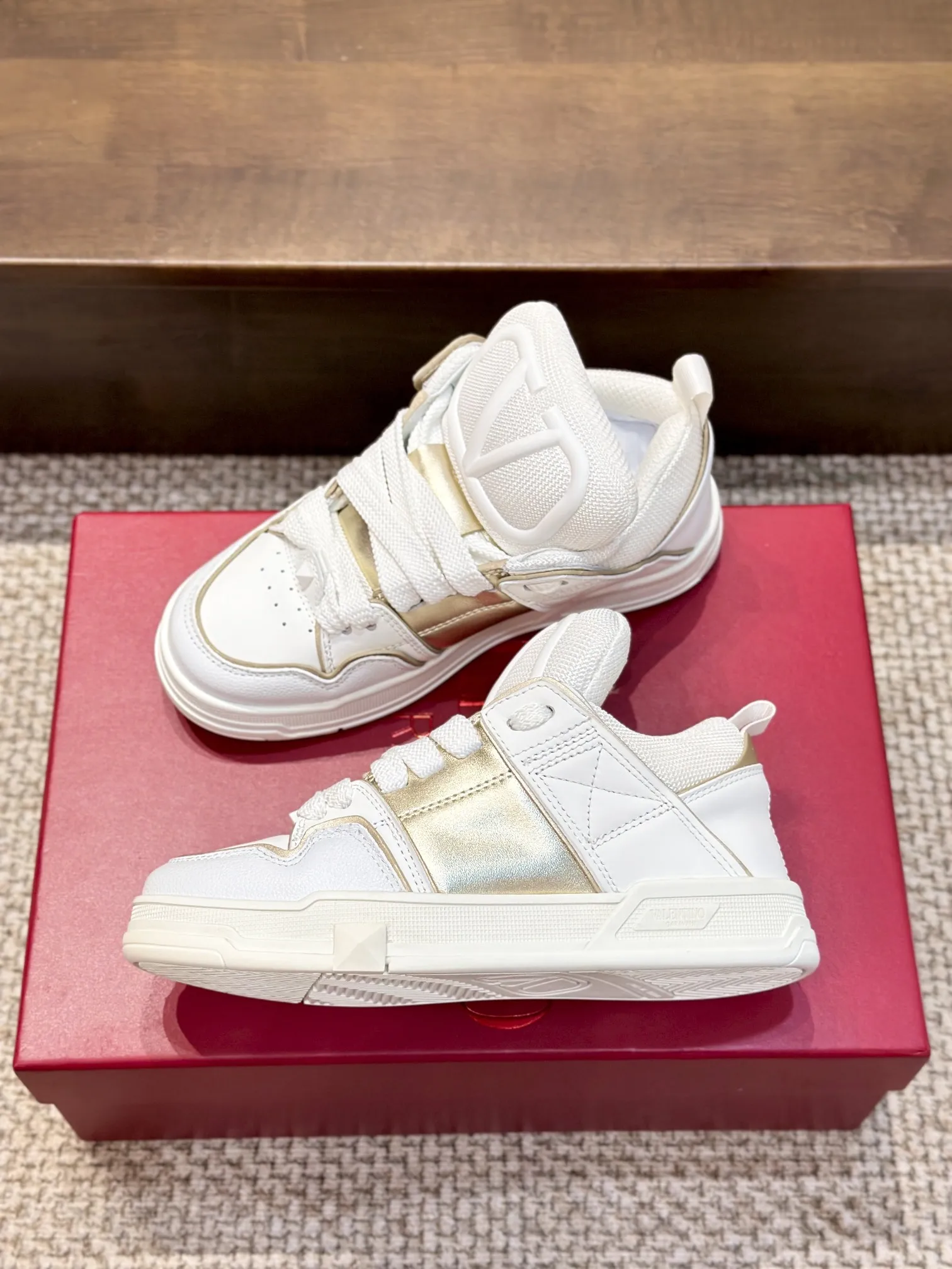 VALENTINO ホワイト OPEN SKATE スニーカー - 画像 (6)