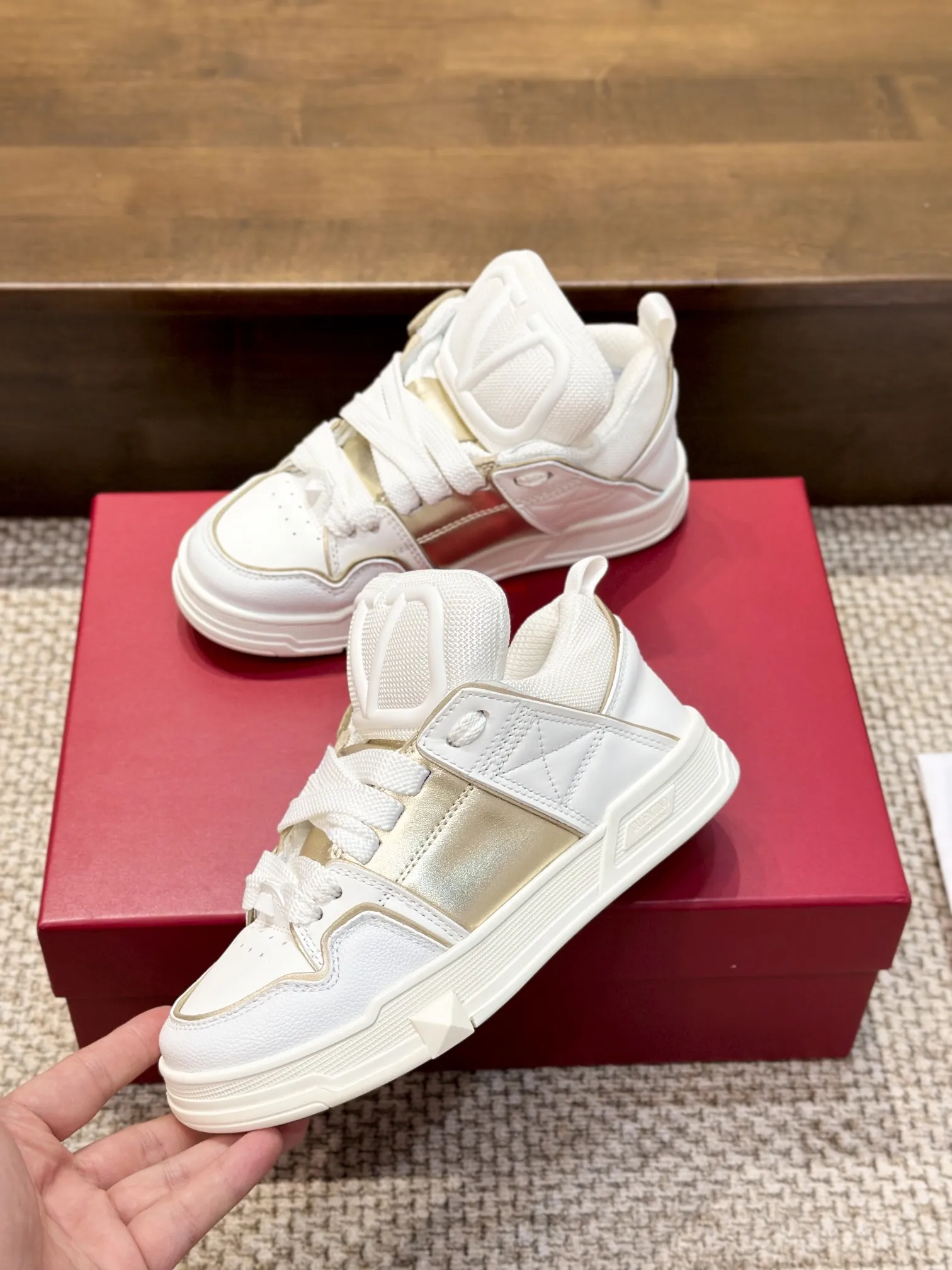 VALENTINO ホワイト OPEN SKATE スニーカー - 画像 (7)