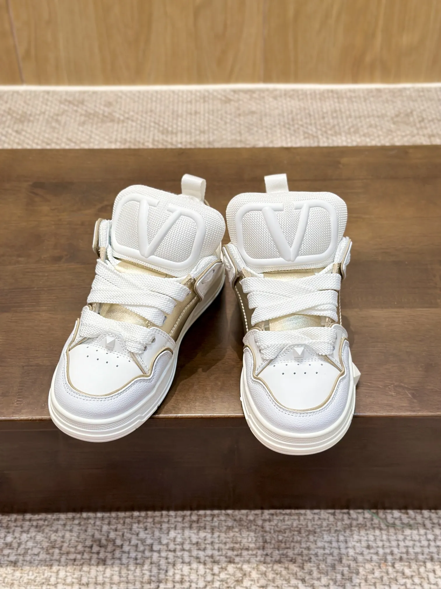 VALENTINO ホワイト OPEN SKATE スニーカー - 画像 (9)