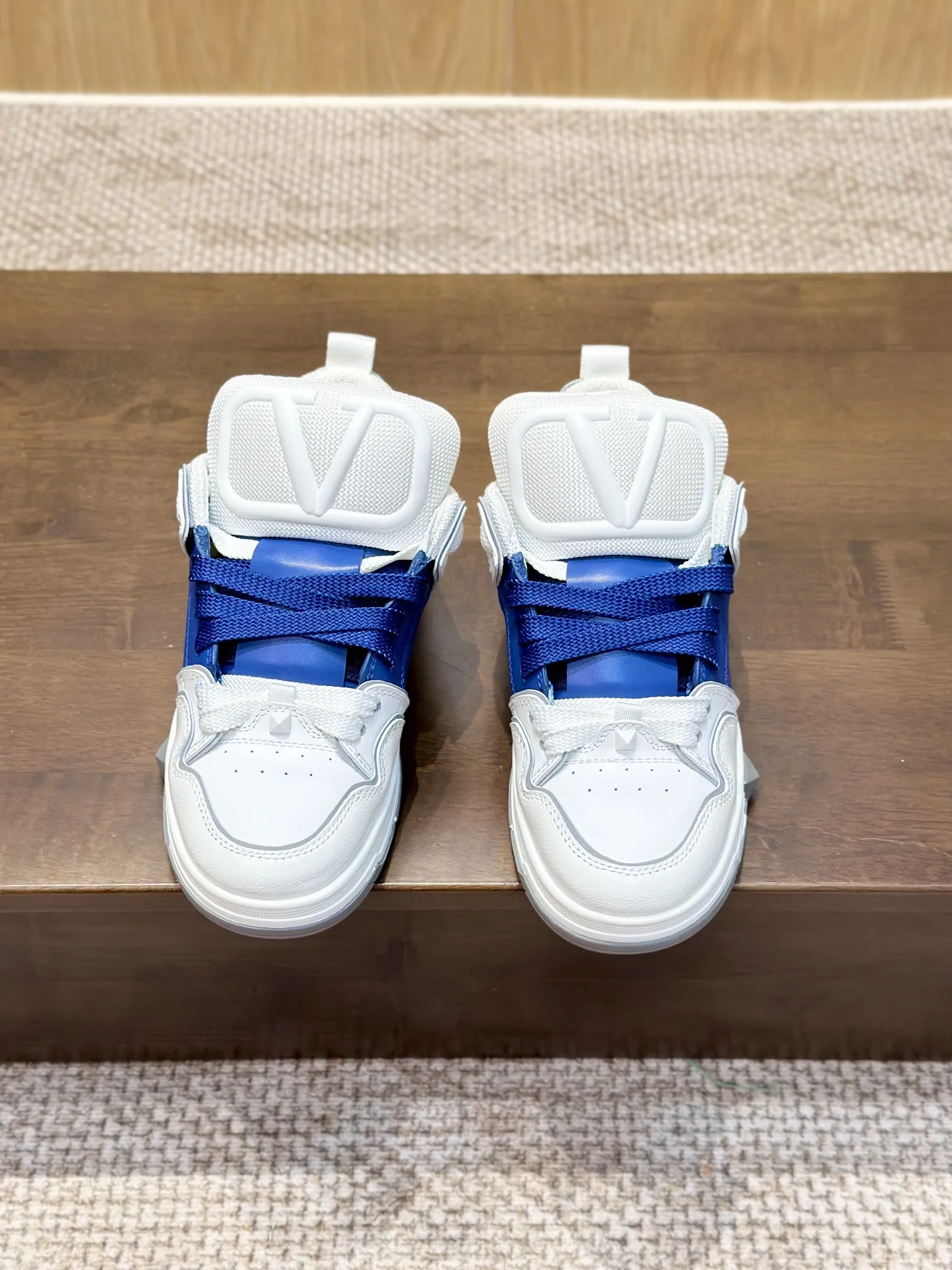 VALENTINO 2024 OPEN SKATE スニーカー ホワイトブルー - 画像 (9)