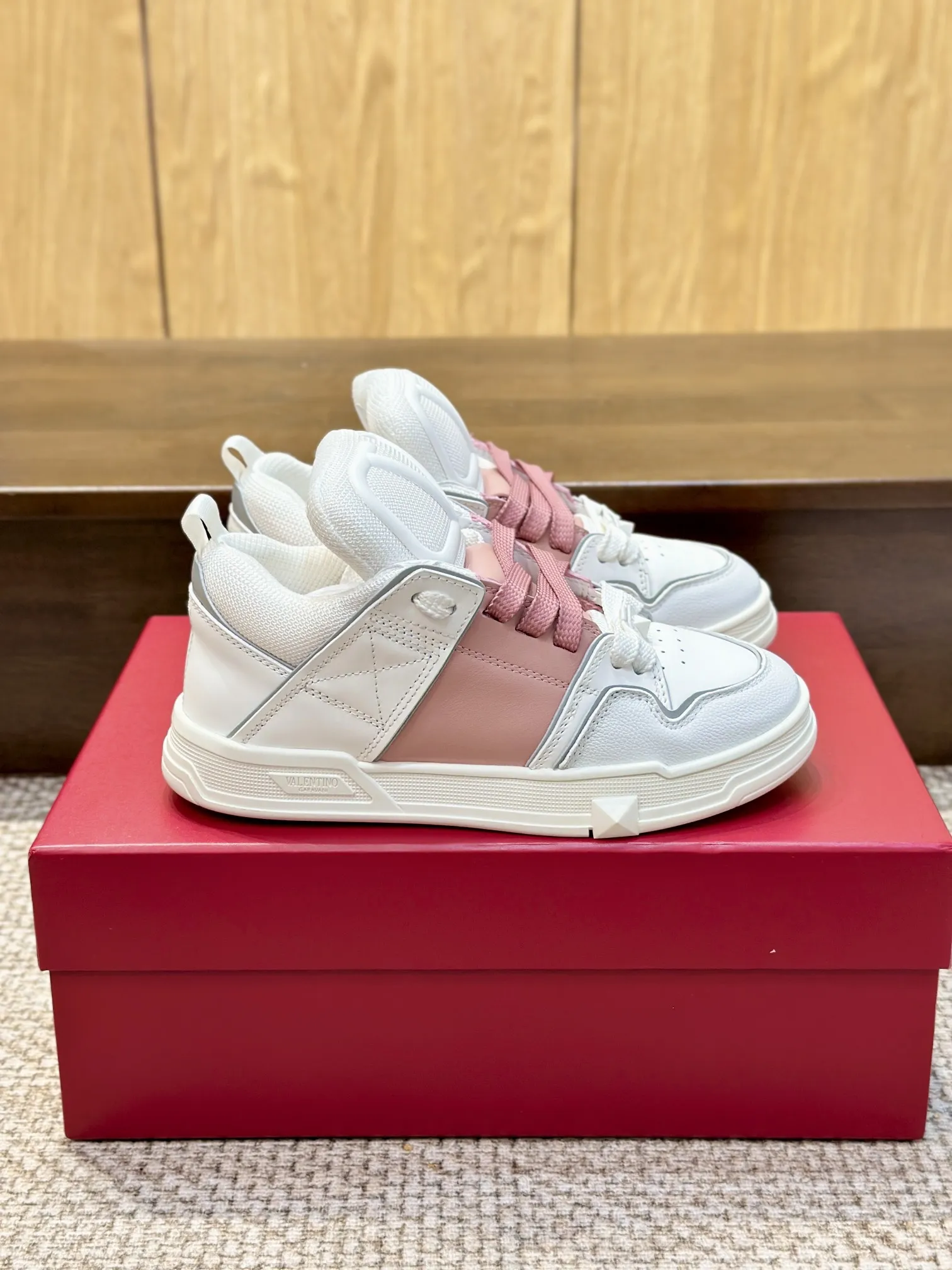 VALENTINO 2024 OPEN SKATE スニーカー ホワイトピンク - 画像 (4)