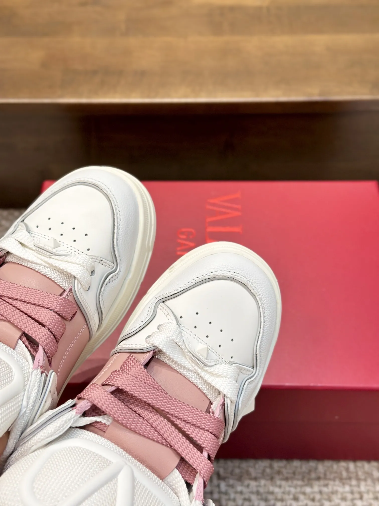 VALENTINO 2024 OPEN SKATE スニーカー ホワイトピンク - 画像 (5)