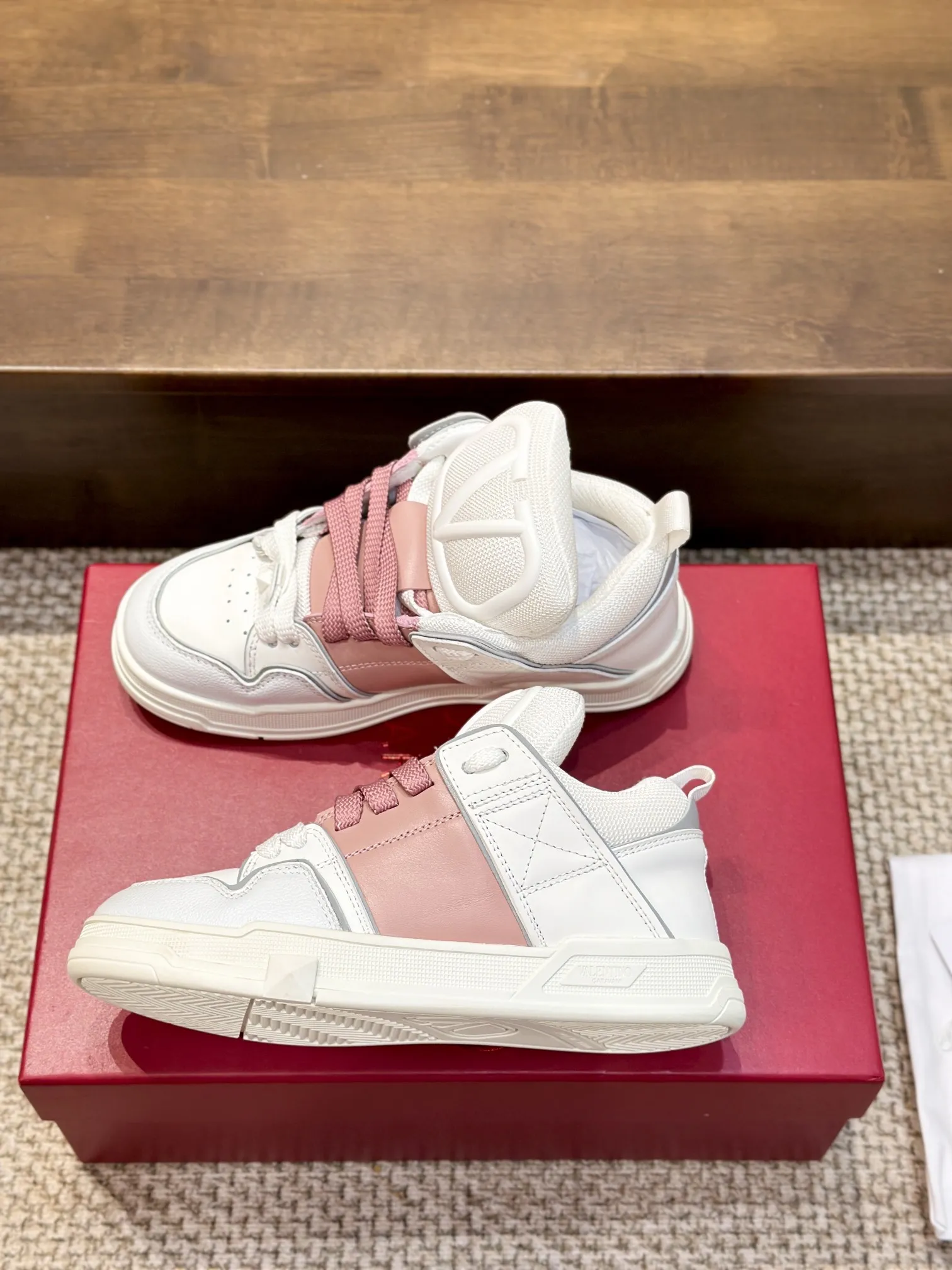 VALENTINO 2024 OPEN SKATE スニーカー ホワイトピンク - 画像 (6)