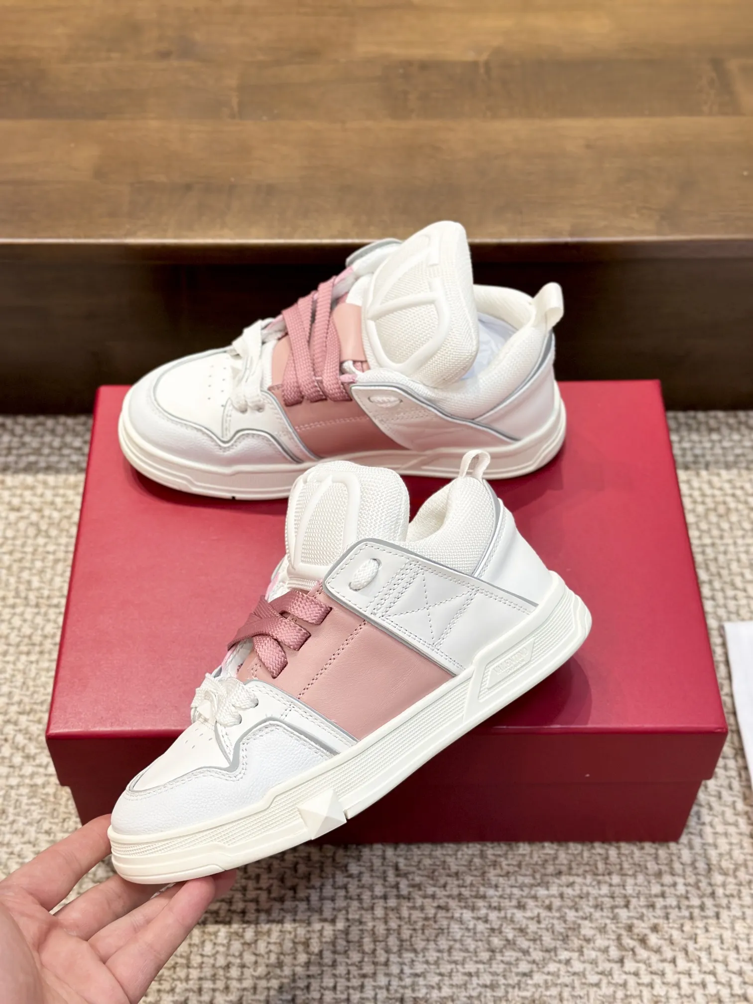 VALENTINO 2024 OPEN SKATE スニーカー ホワイトピンク - 画像 (7)