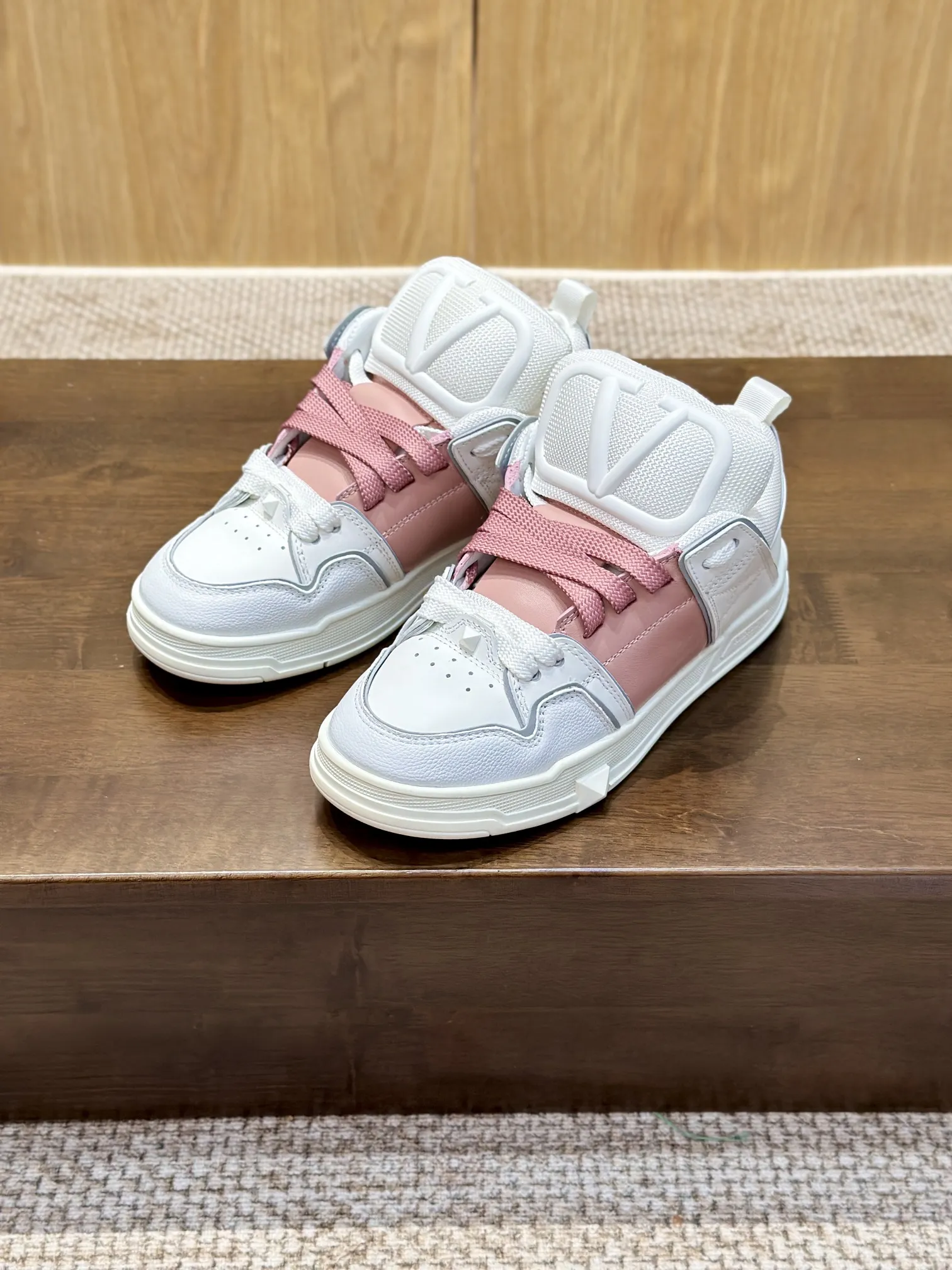 VALENTINO 2024 OPEN SKATE スニーカー ホワイトピンク - 画像 (10)