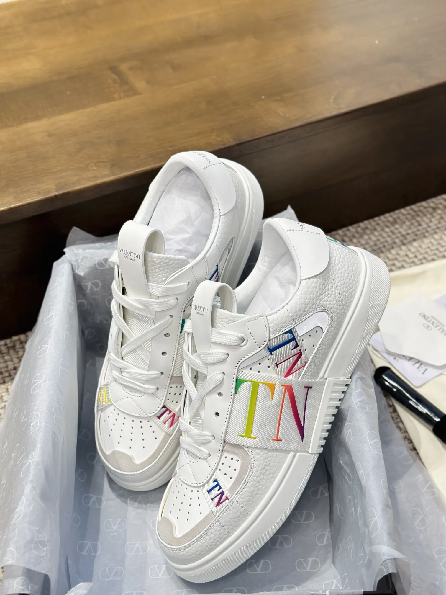Valentino Garavani 白 3D織帯スニーカー - 画像 (5)