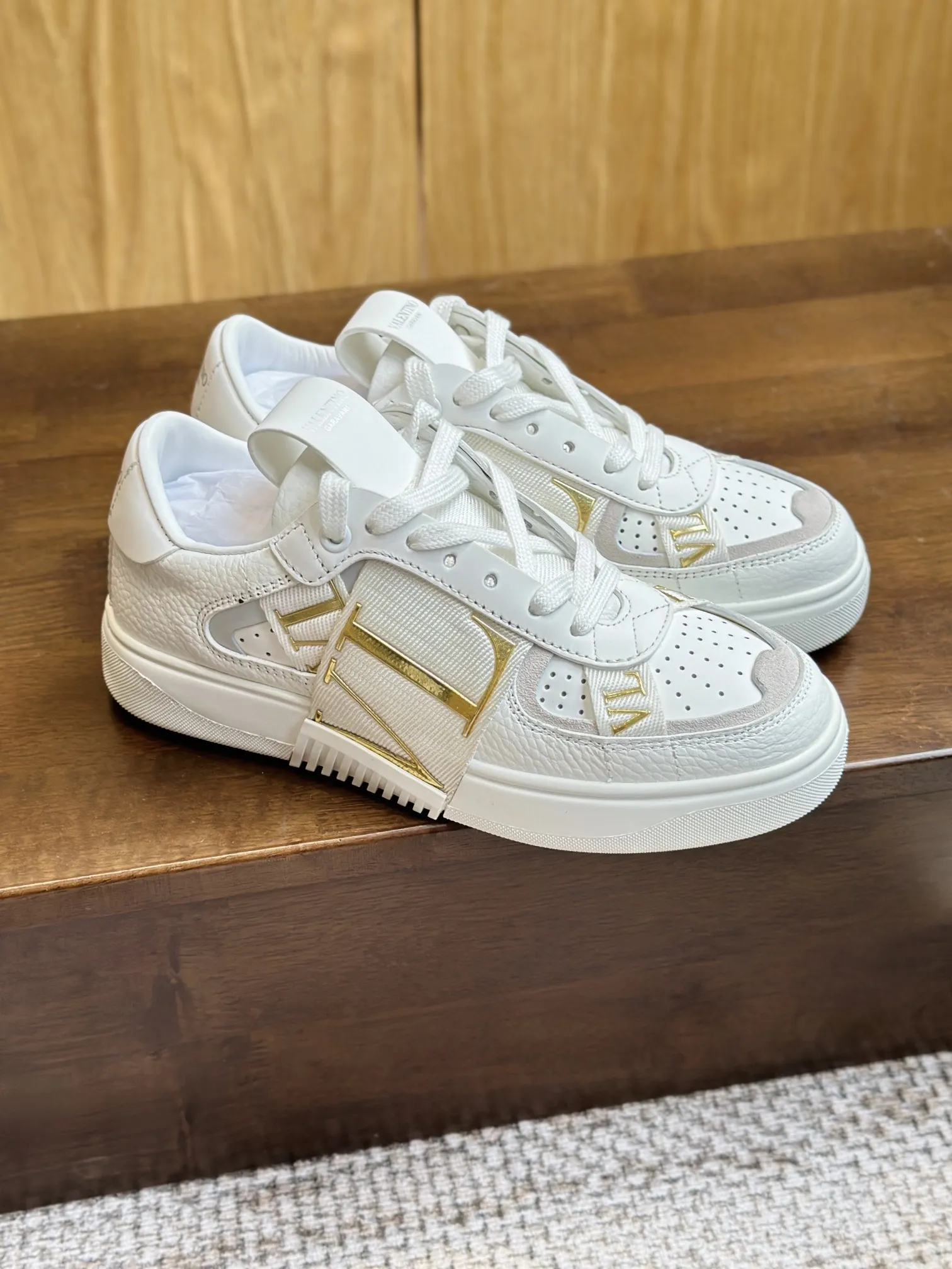 VALENTINO 白 3D織帯立体スニーカー - 画像 (5)