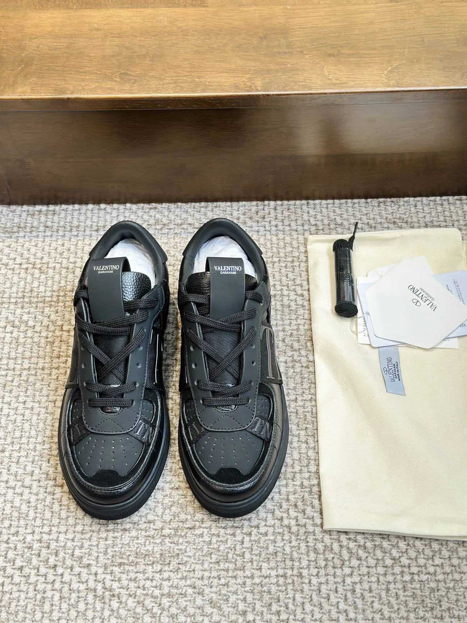 VALENTINOガンメタ3D織帯スニーカー - 画像 (10)