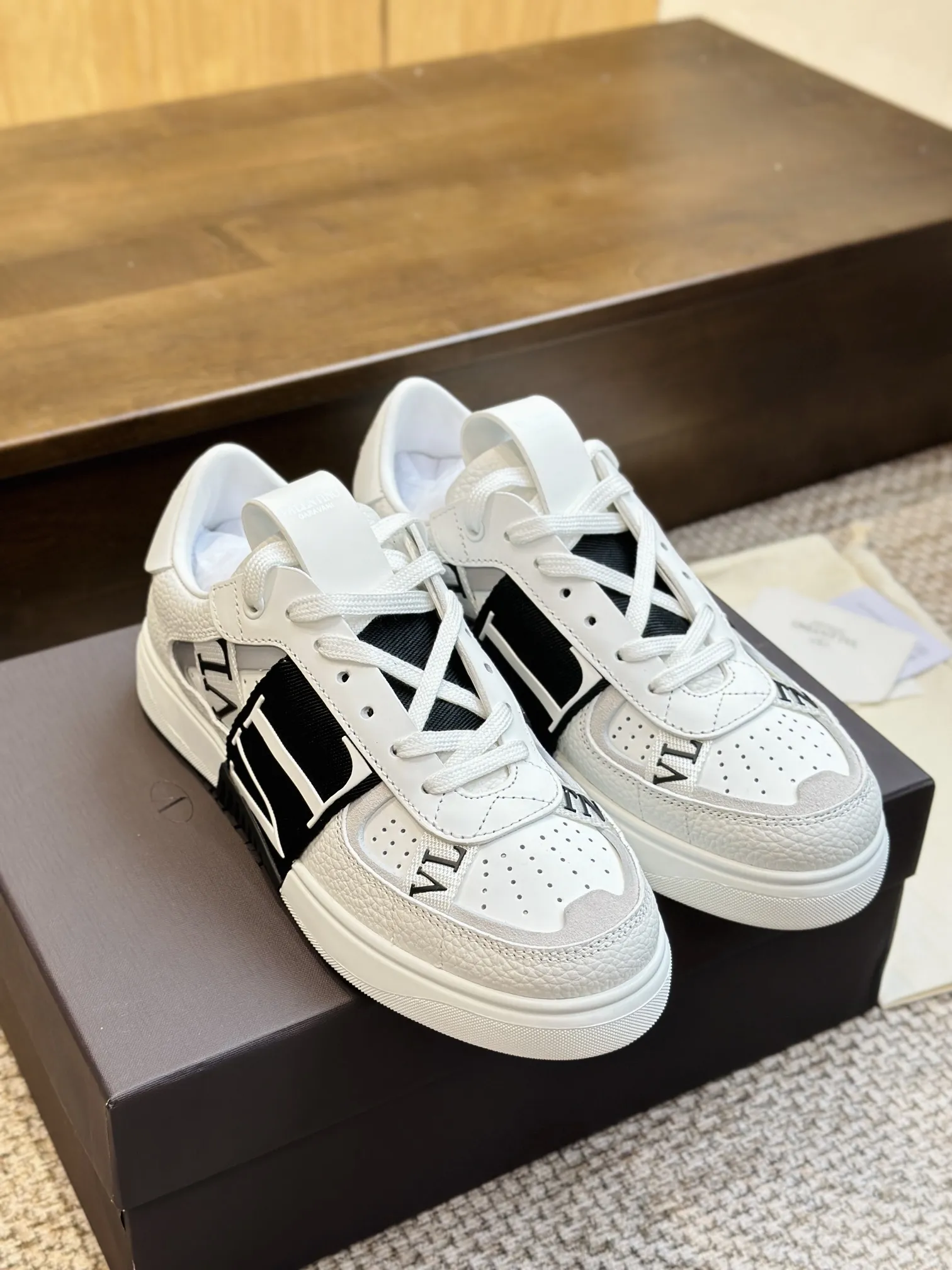 Valentino Garavani 白 3D織帯スニーカー - 画像 (10)