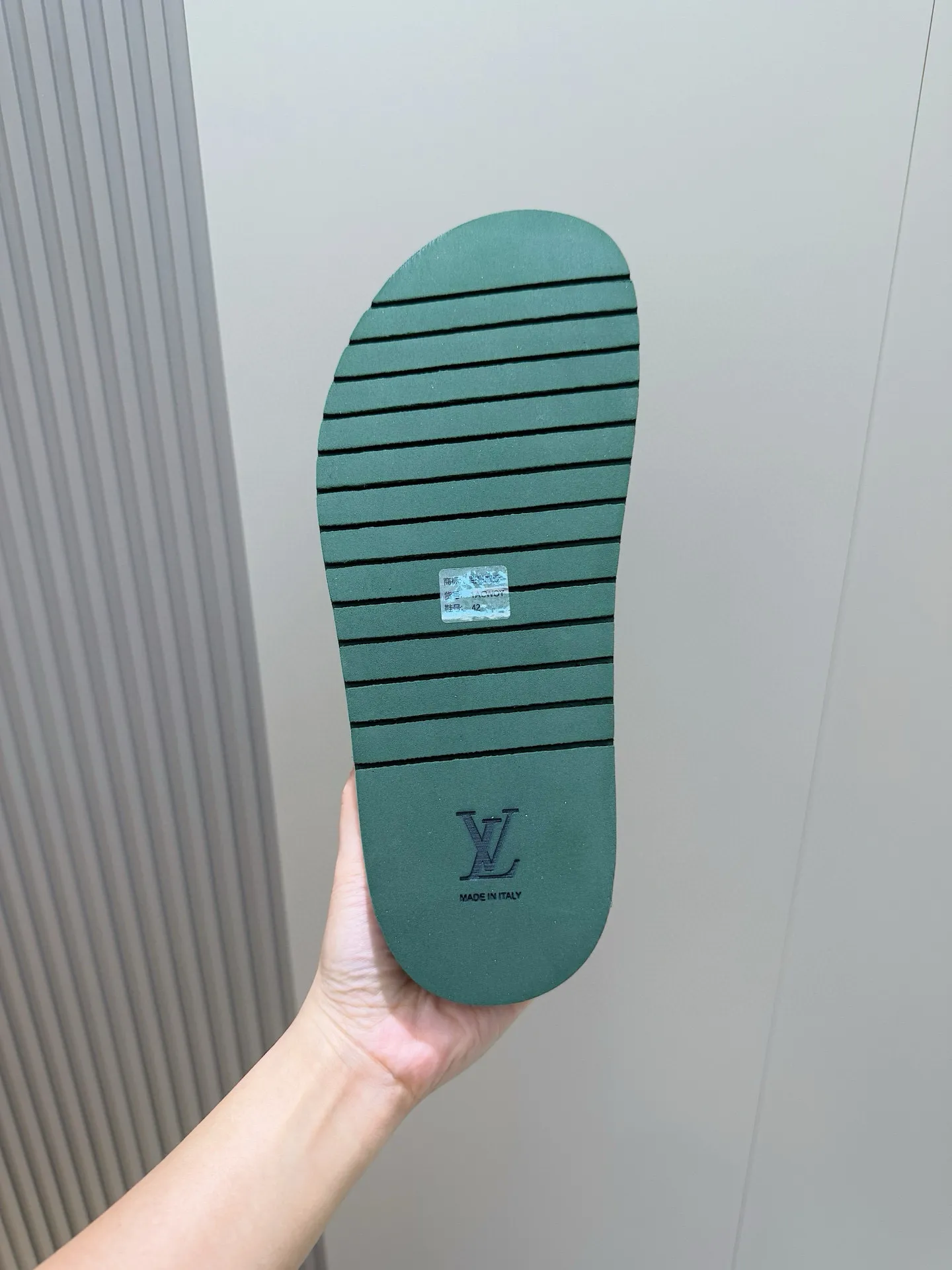 LOUIS VUITTON グリーン OASIS サンダル - 画像 (7)