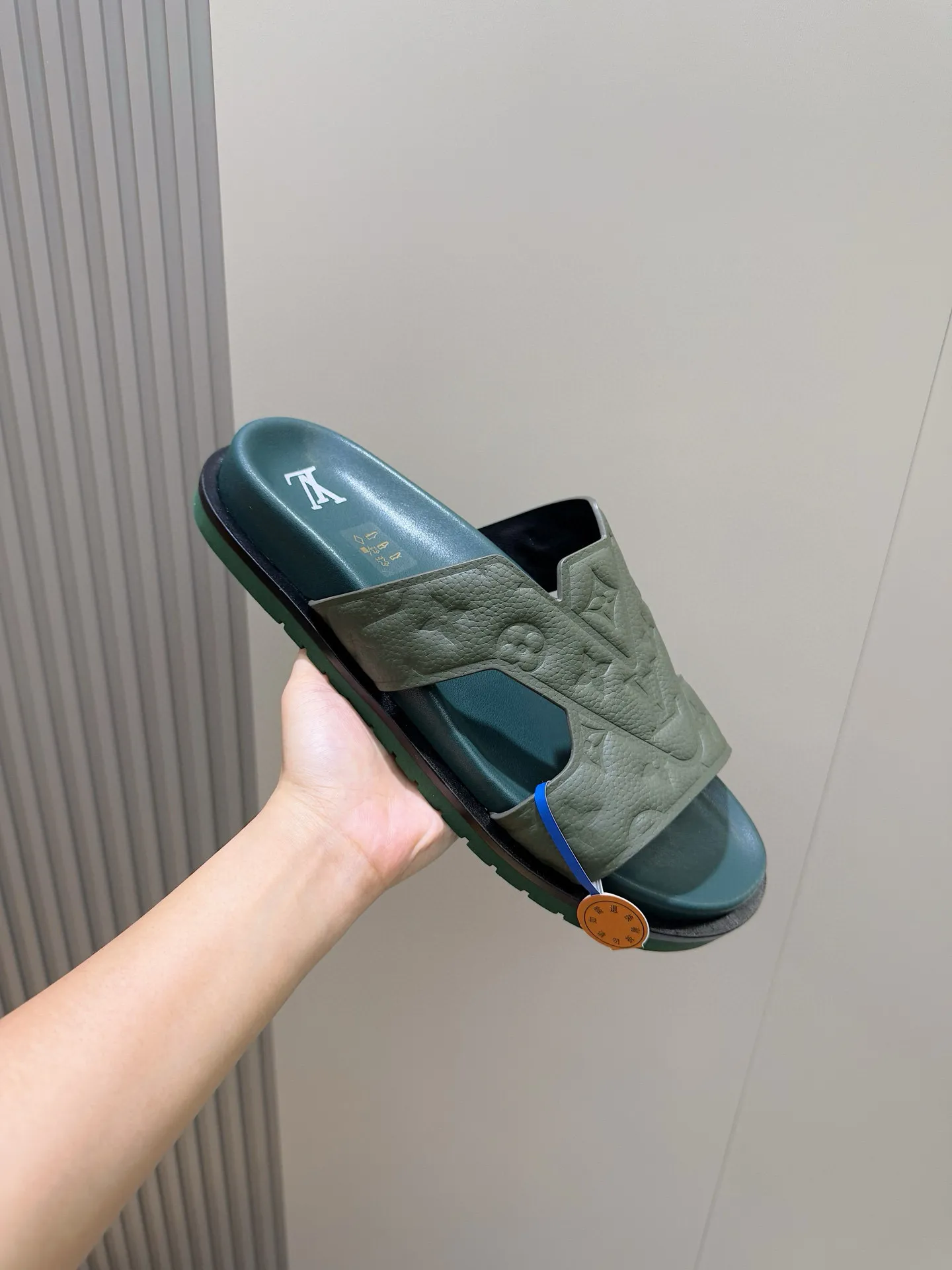 LOUIS VUITTON グリーン OASIS サンダル - 画像 (6)