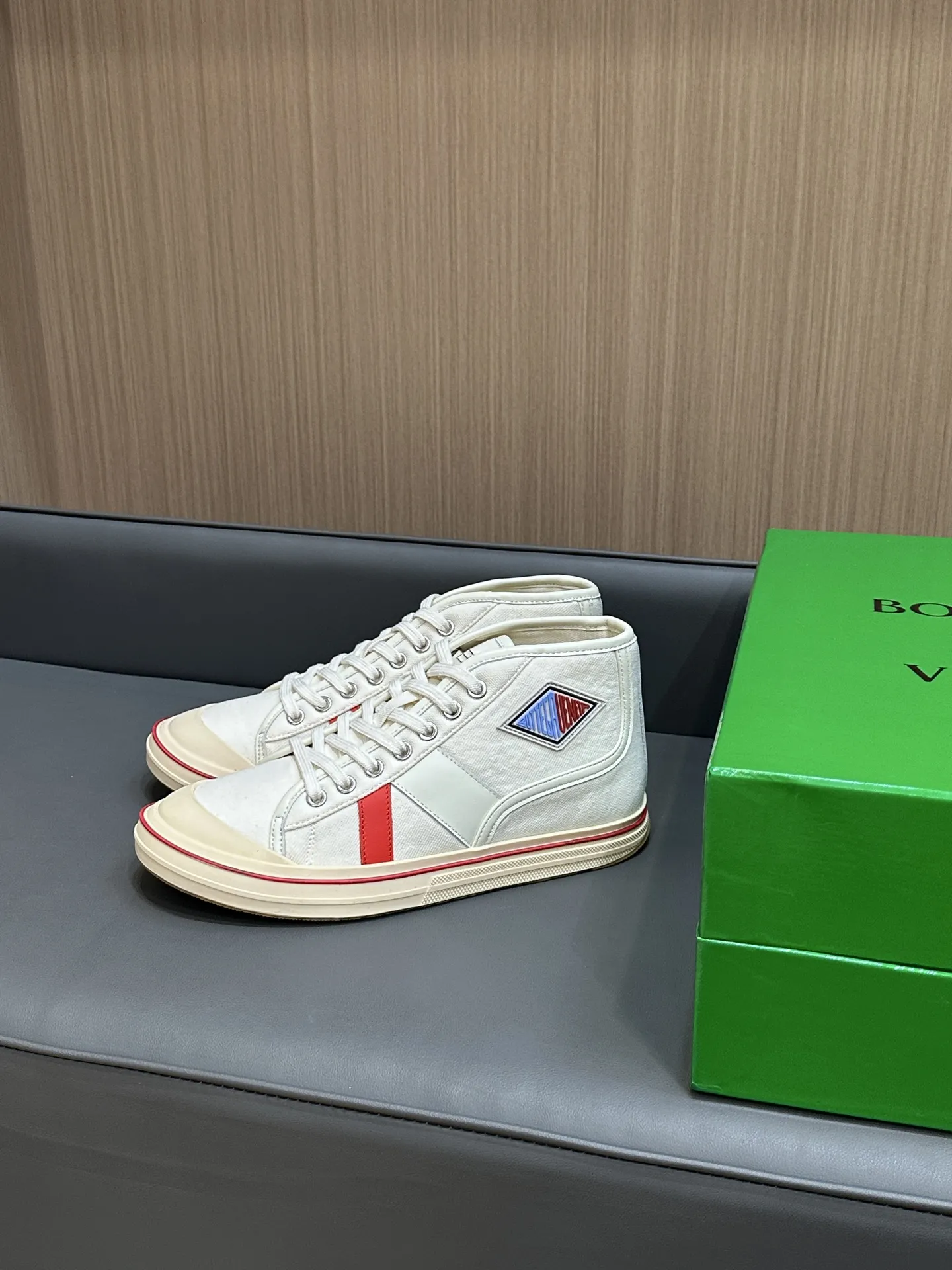 Bottega Veneta ホワイトキャンバスのレースアップスニーカー - 画像 (10)