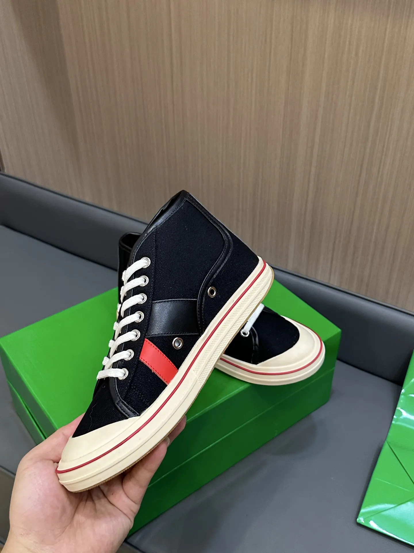 Bottega Veneta ボッテガヴェネタ 白 キャンバスレースアップスニーカー - 画像 (8)