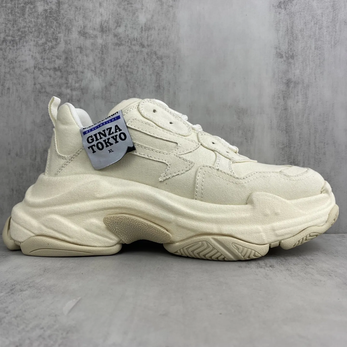 BALENCIAGA 25ss Triple S クリーム色 オールドパップシューズ - 画像 (7)