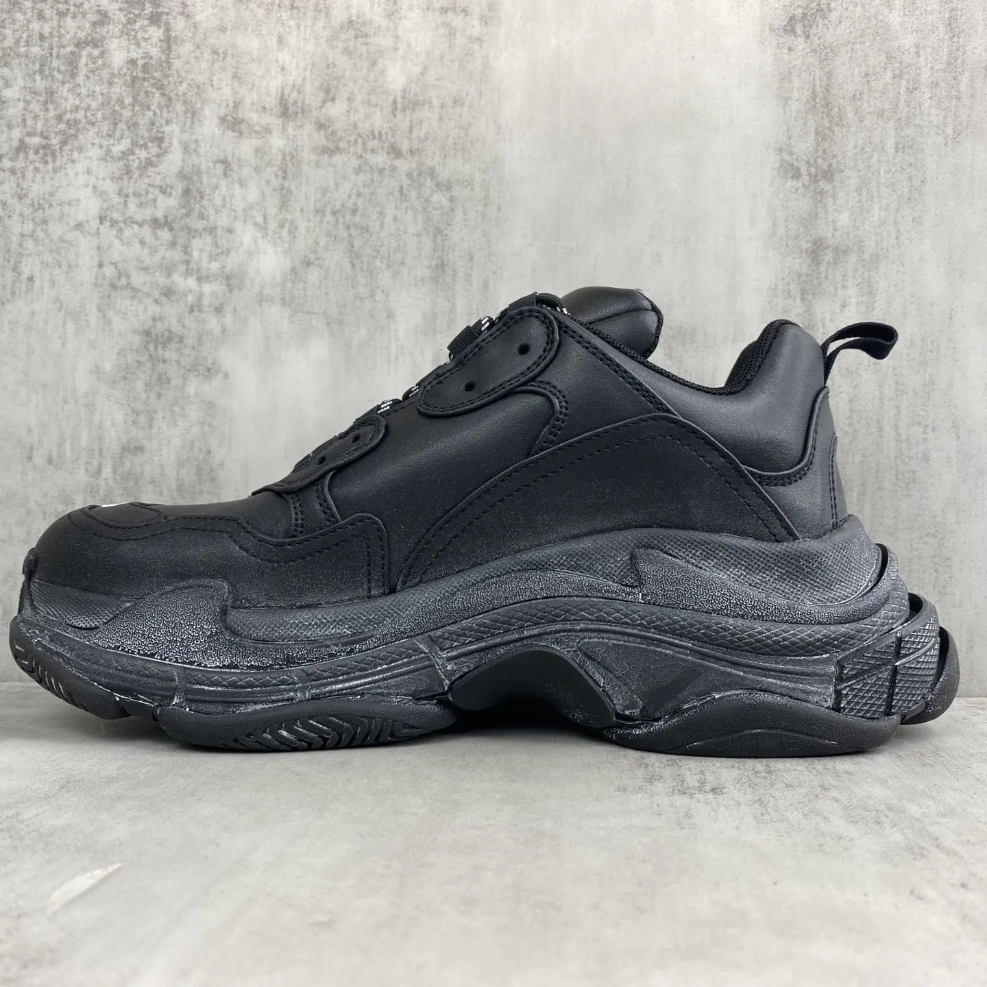 BALENCIAGA 25ss Triple S ブラック老舗靴 - 画像 (8)