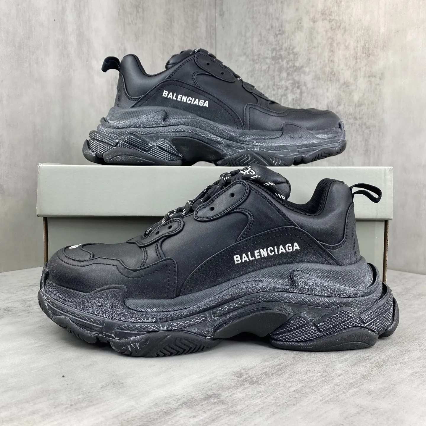 BALENCIAGA 25ss Triple S ブラック老舗靴 - 画像 (10)