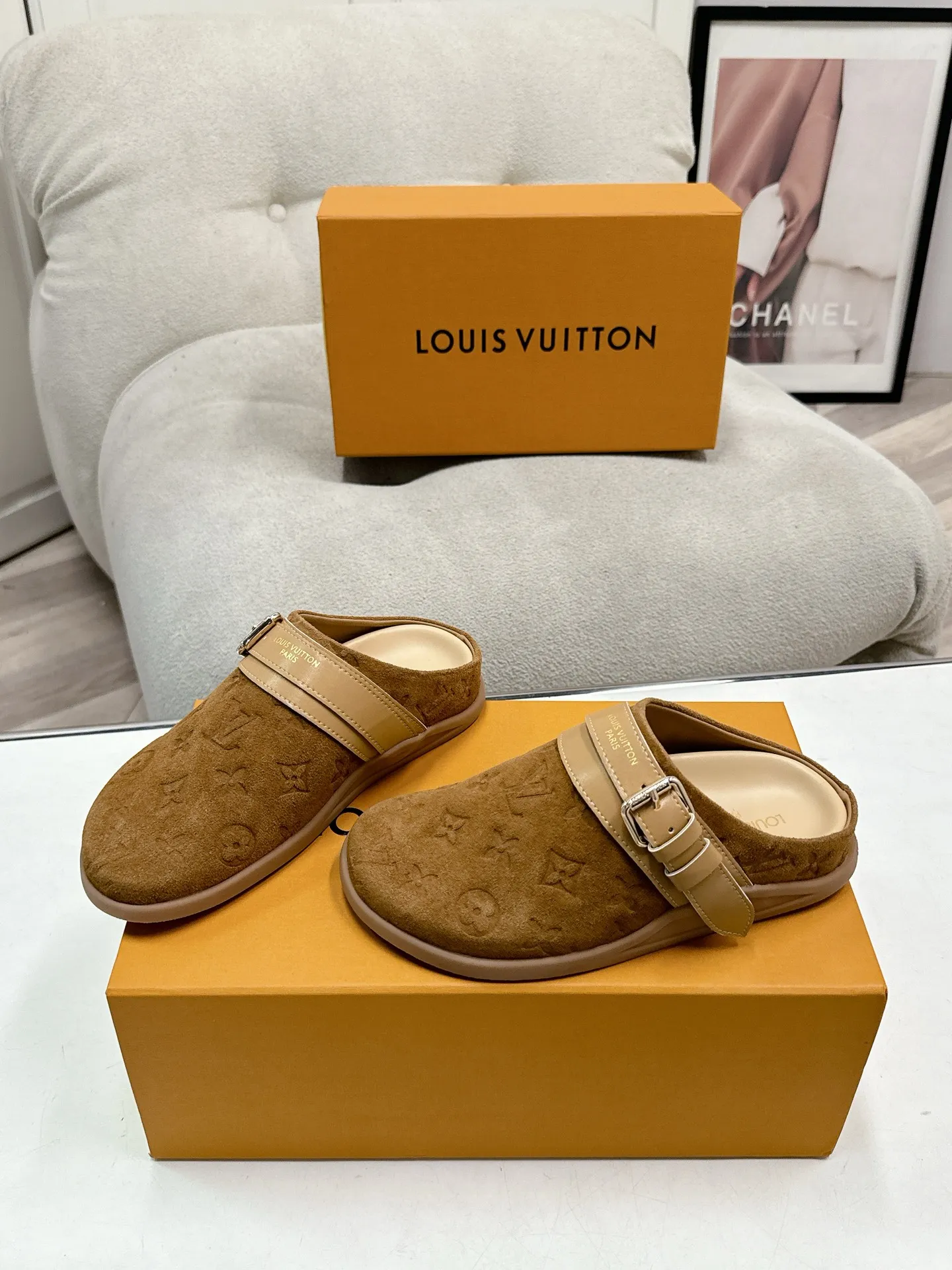 LOUIS VUITTON 茶色 フラットスリッパ - 画像 (3)