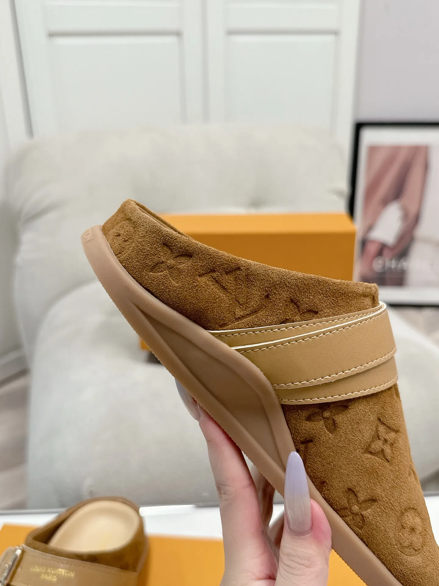 LOUIS VUITTON 茶色 フラットスリッパ - 画像 (9)