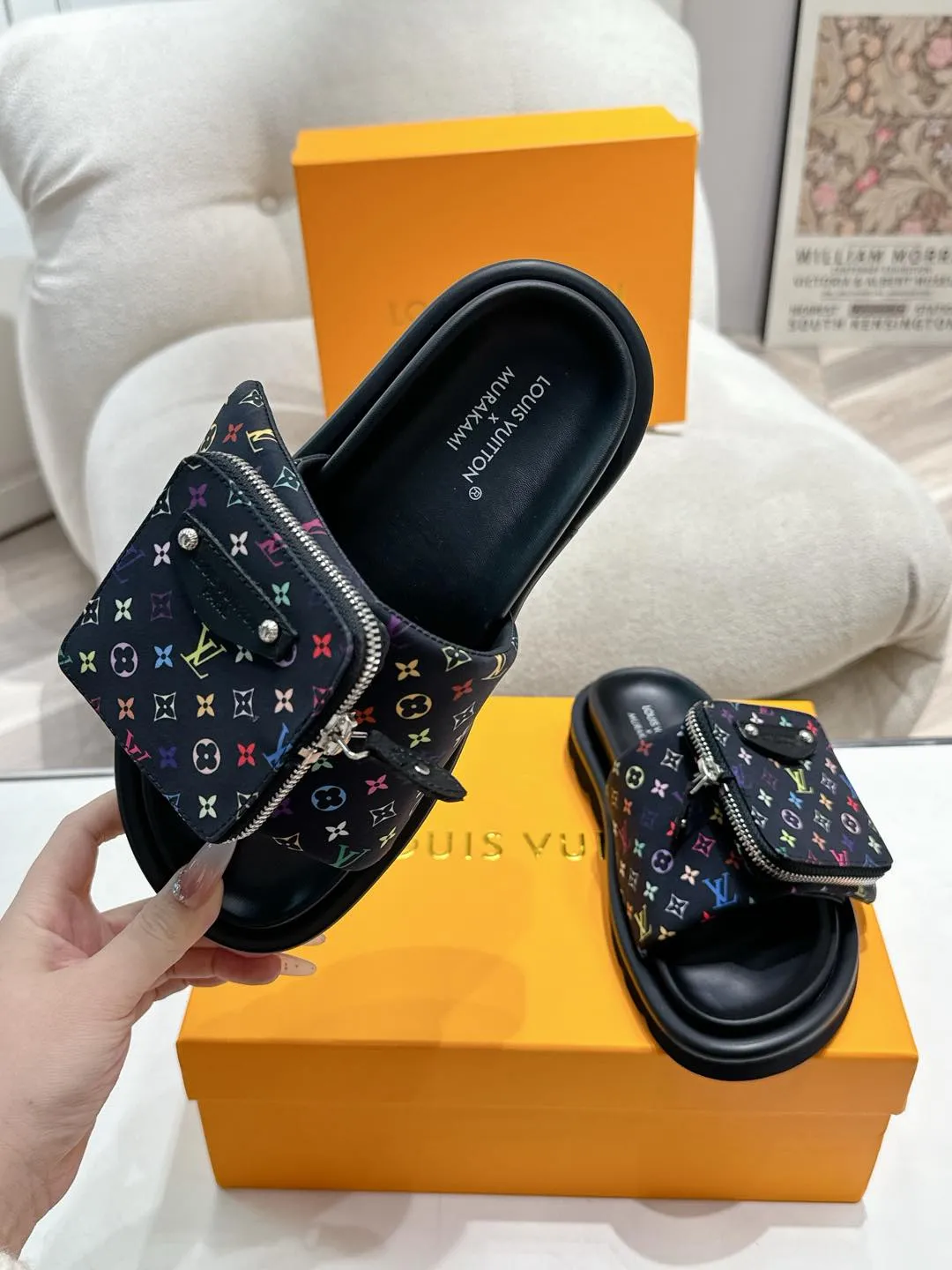 Louis Vuitton 新作カラフル花牛仔フラットスリッパ - 画像 (4)